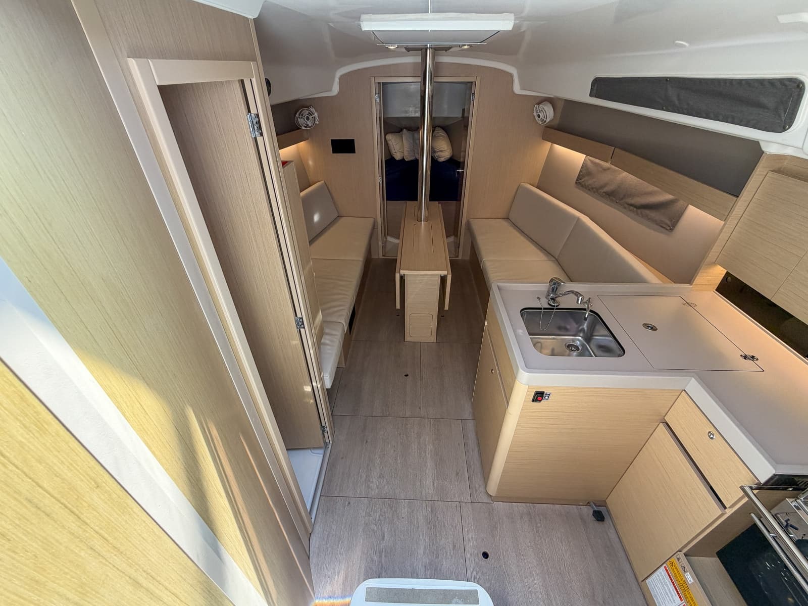 2024 Beneteau 34.1 - Photo 3