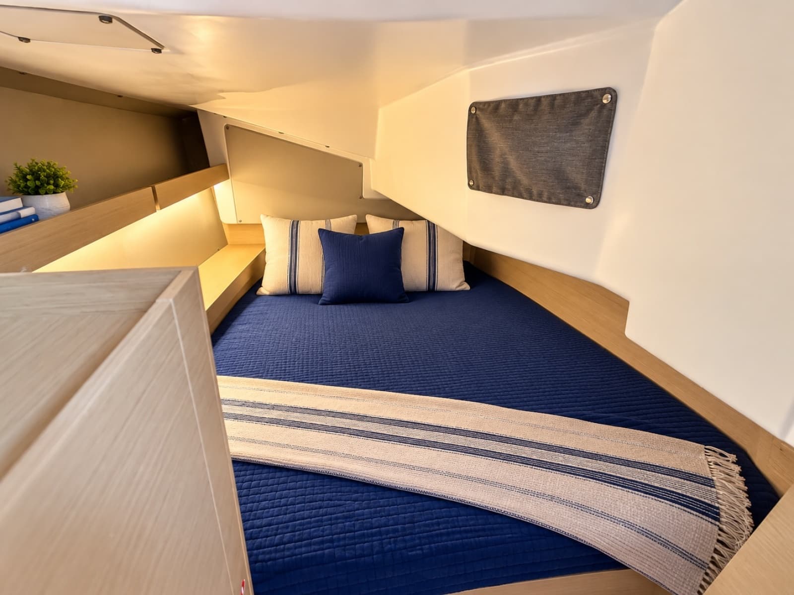 2024 Beneteau 34.1 - Photo 10