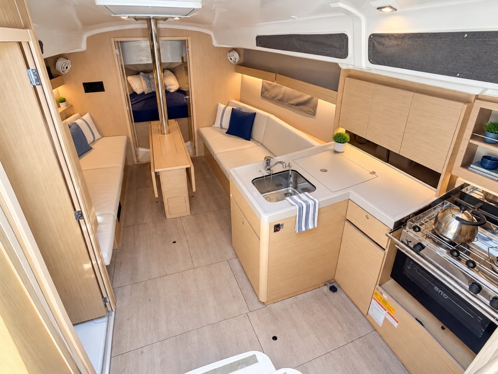 2024 Beneteau 34.1 - Photo 4