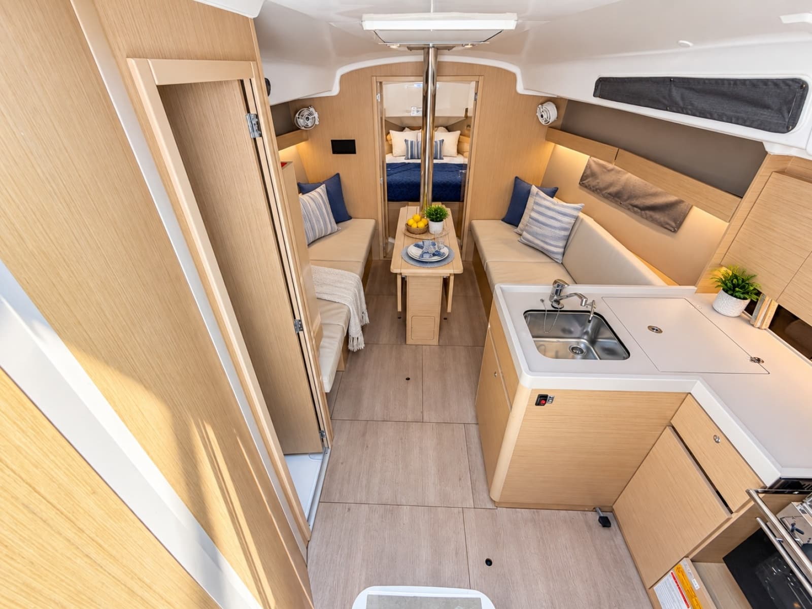 2024 Beneteau 34.1 - Photo 3