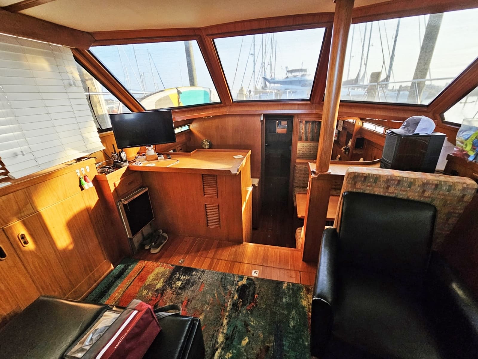 1988 President 37 Aft Cabin - Photo 4