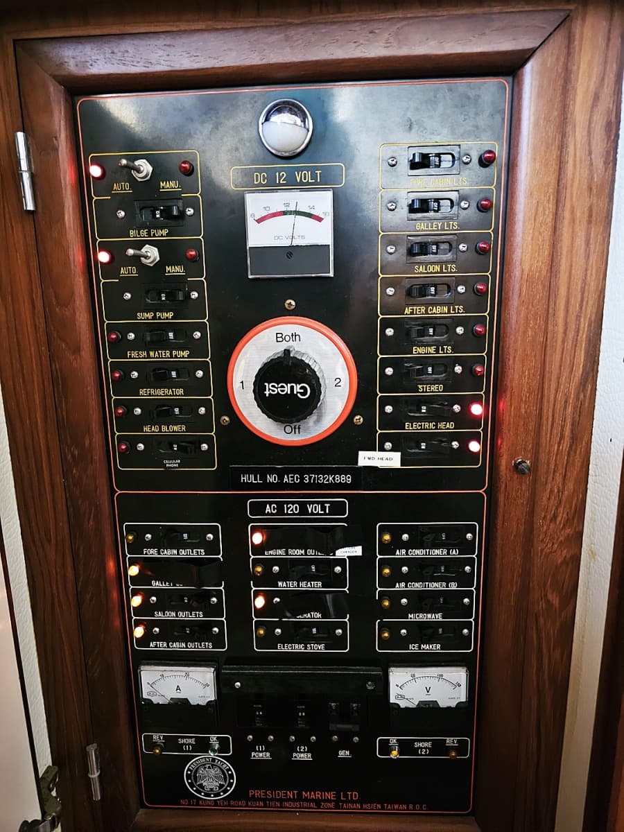 1988 President 37 Aft Cabin - Photo 29