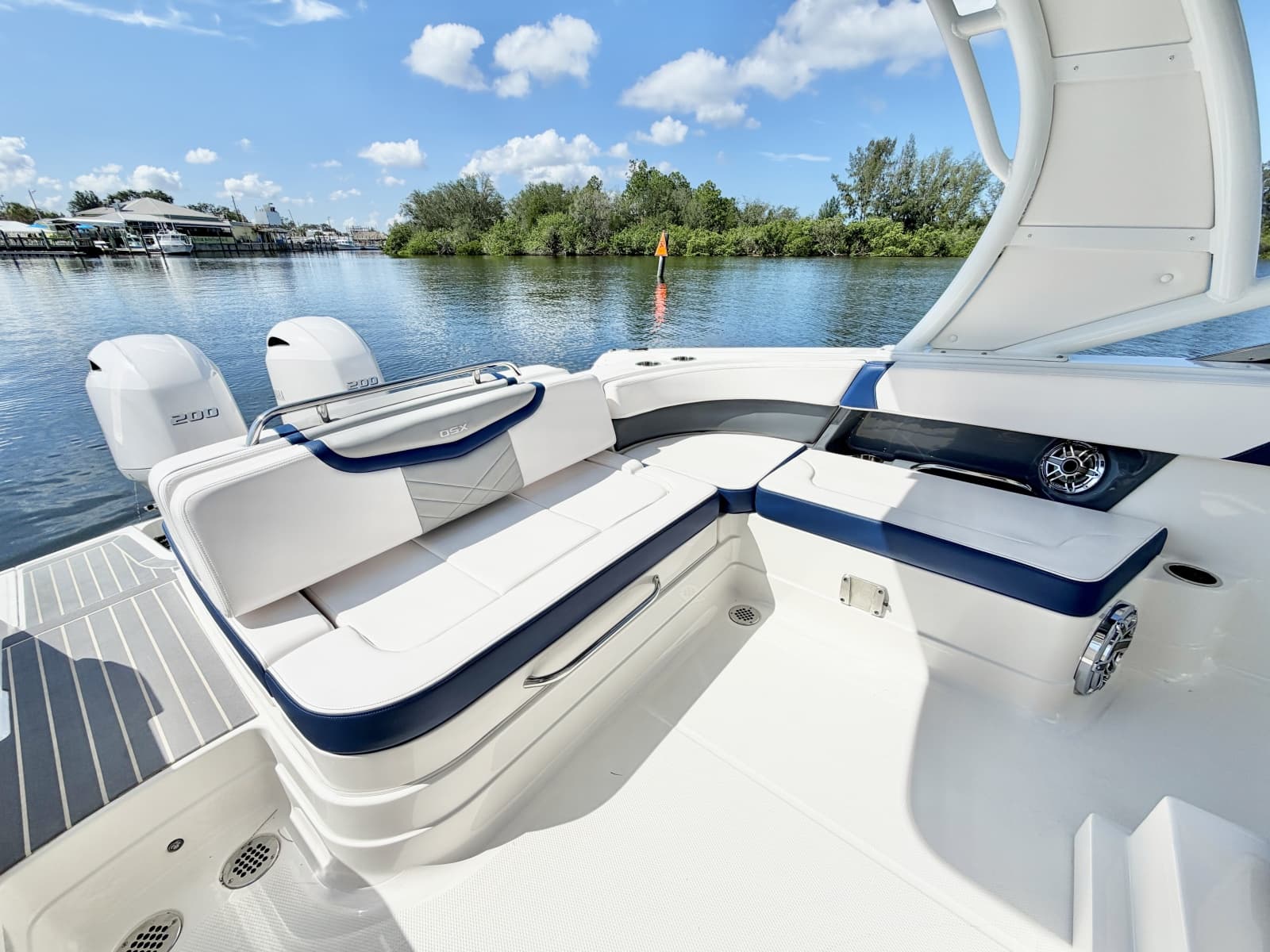 2021 Chaparral  - Photo 16