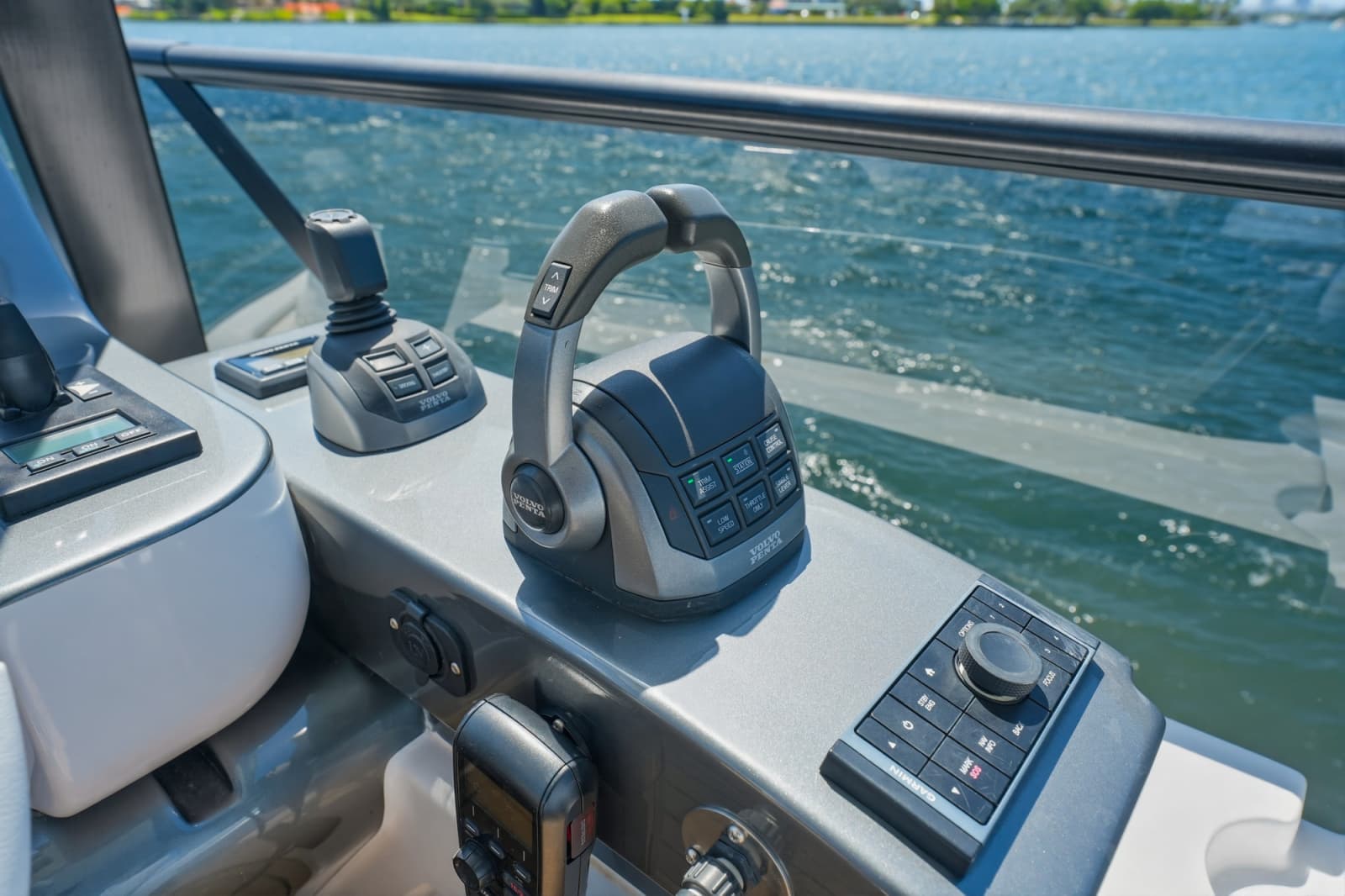 2025 Azimut 68 FLY - Photo 76