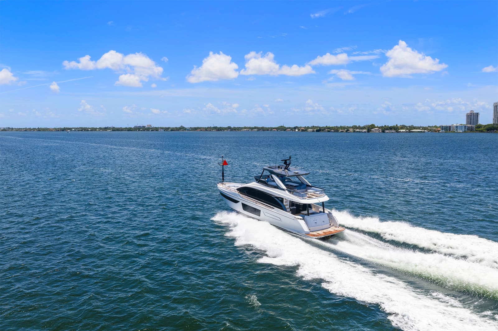 2025 Azimut 68 FLY - Photo 25