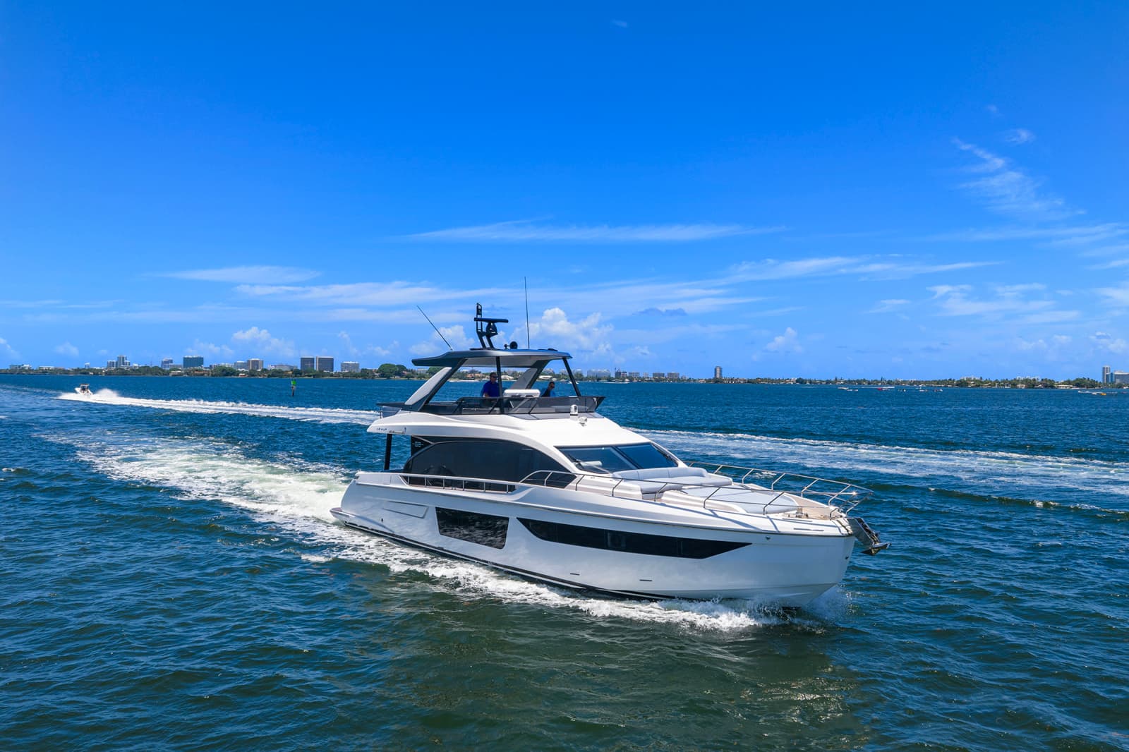 2025 Azimut 68 FLY - Photo 32