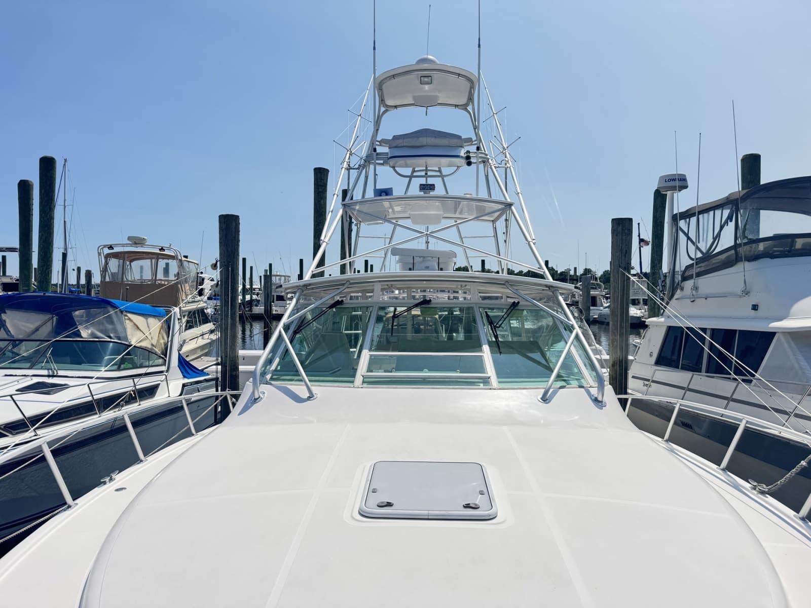 2005 Cabo 40 Express - Photo 4