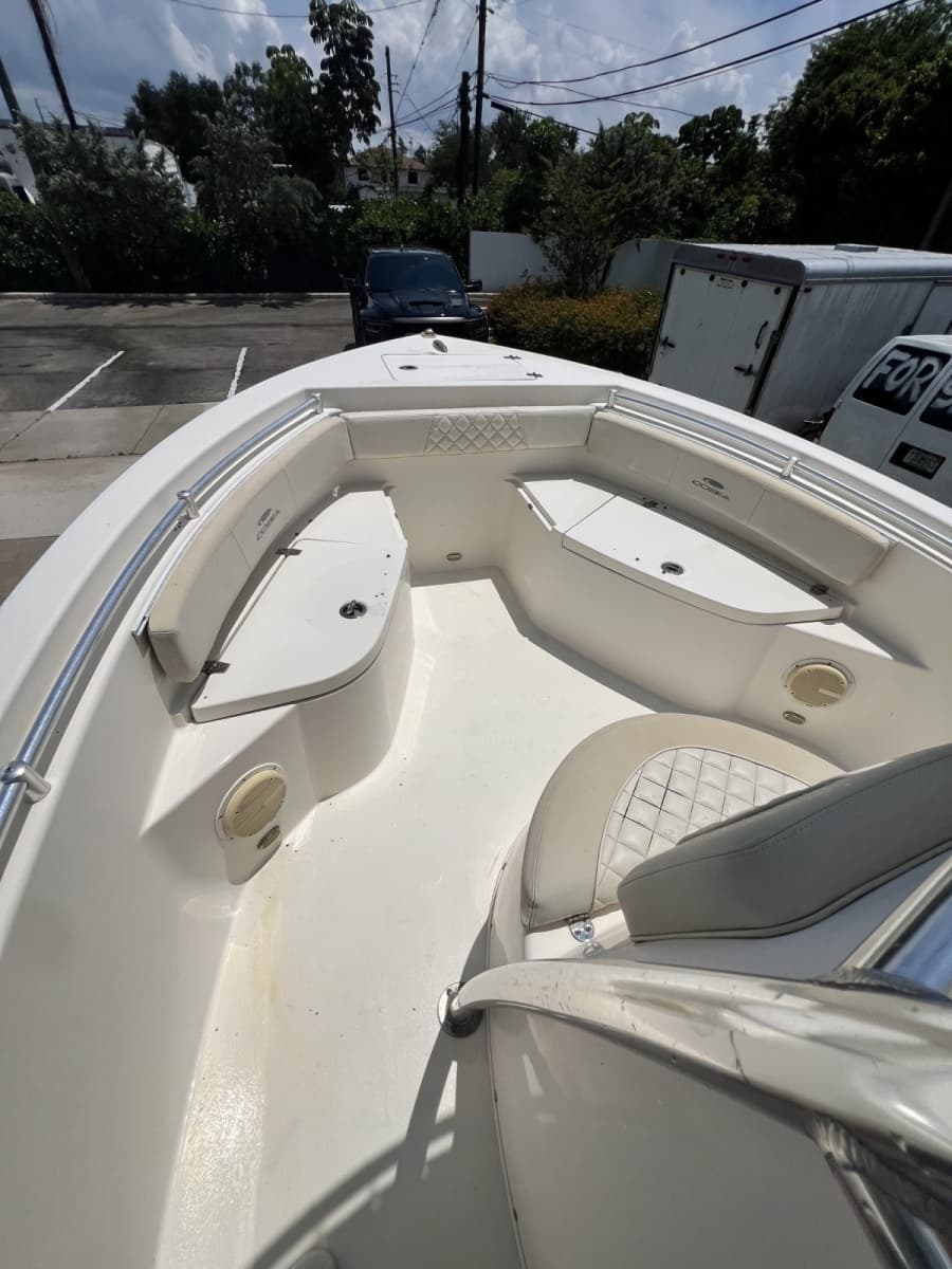 2019 Cobia Sport Fisherman - Photo 9