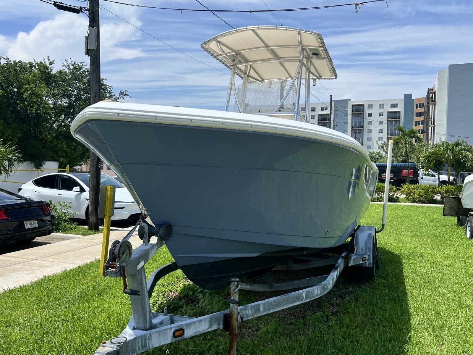 2019 Cobia Sport Fisherman - Photo 3
