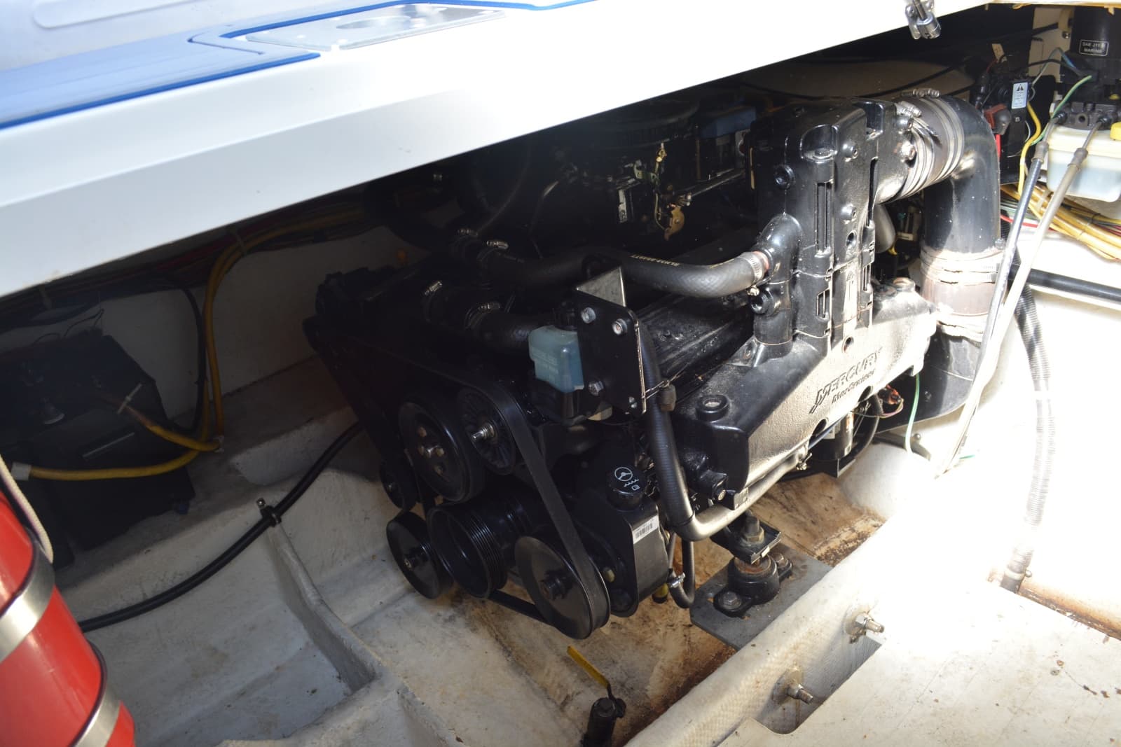 2004 Bayliner 305 - Photo 33