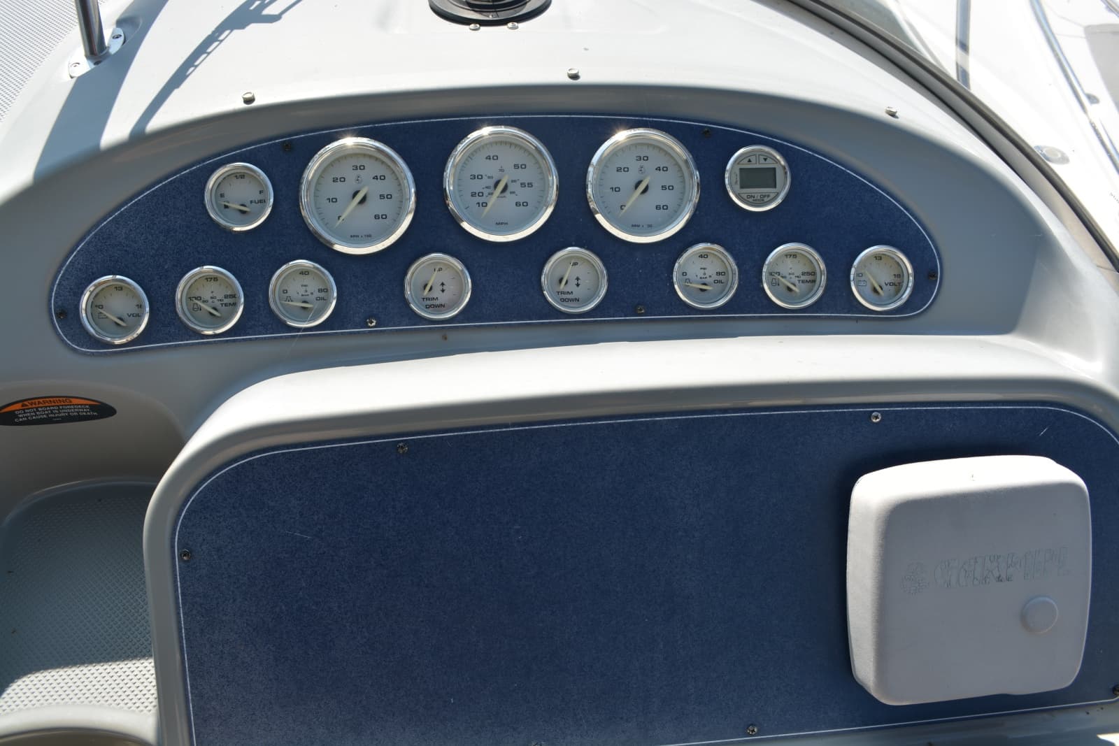 2004 Bayliner 305 - Photo 16