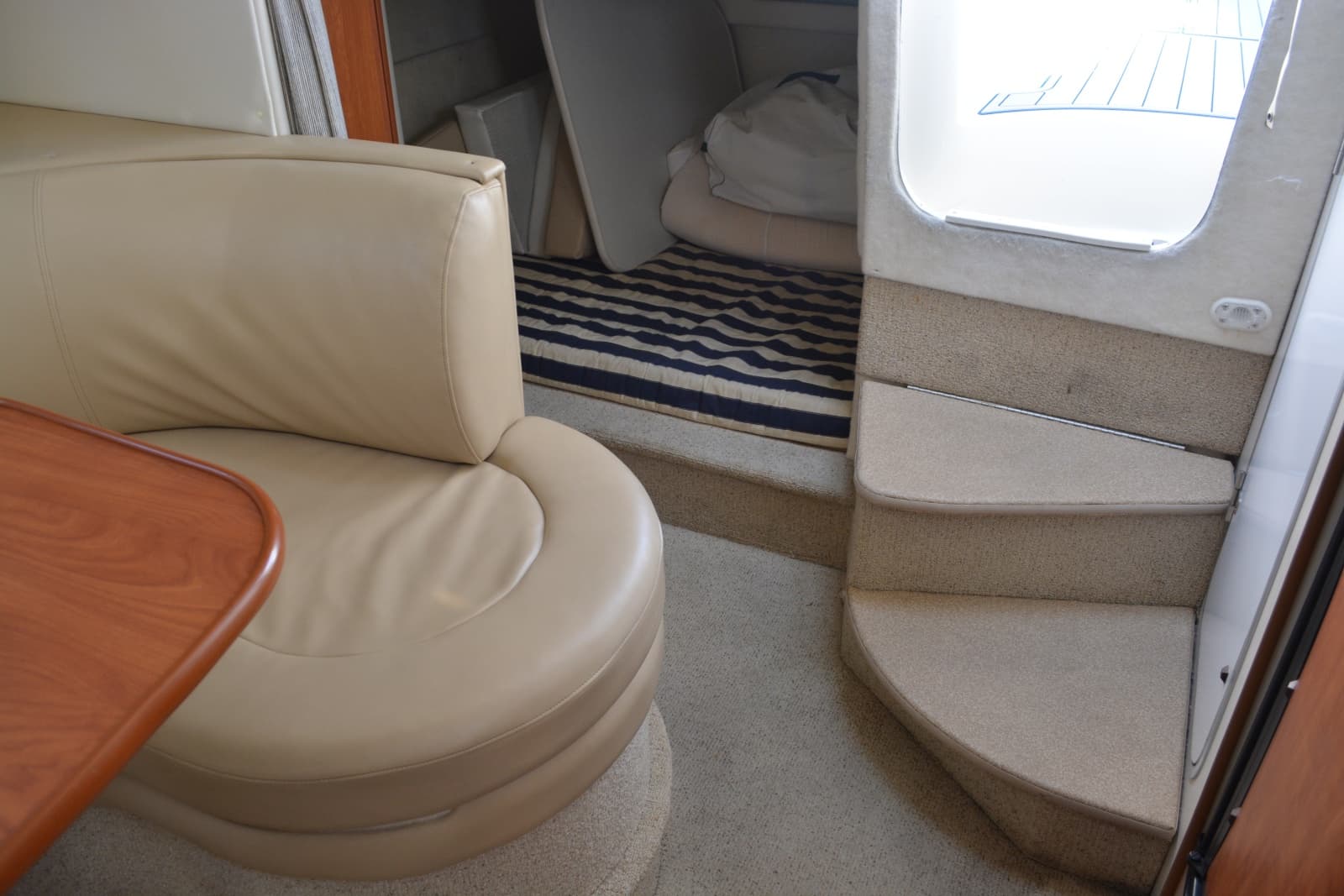 2004 Bayliner 305 - Photo 29