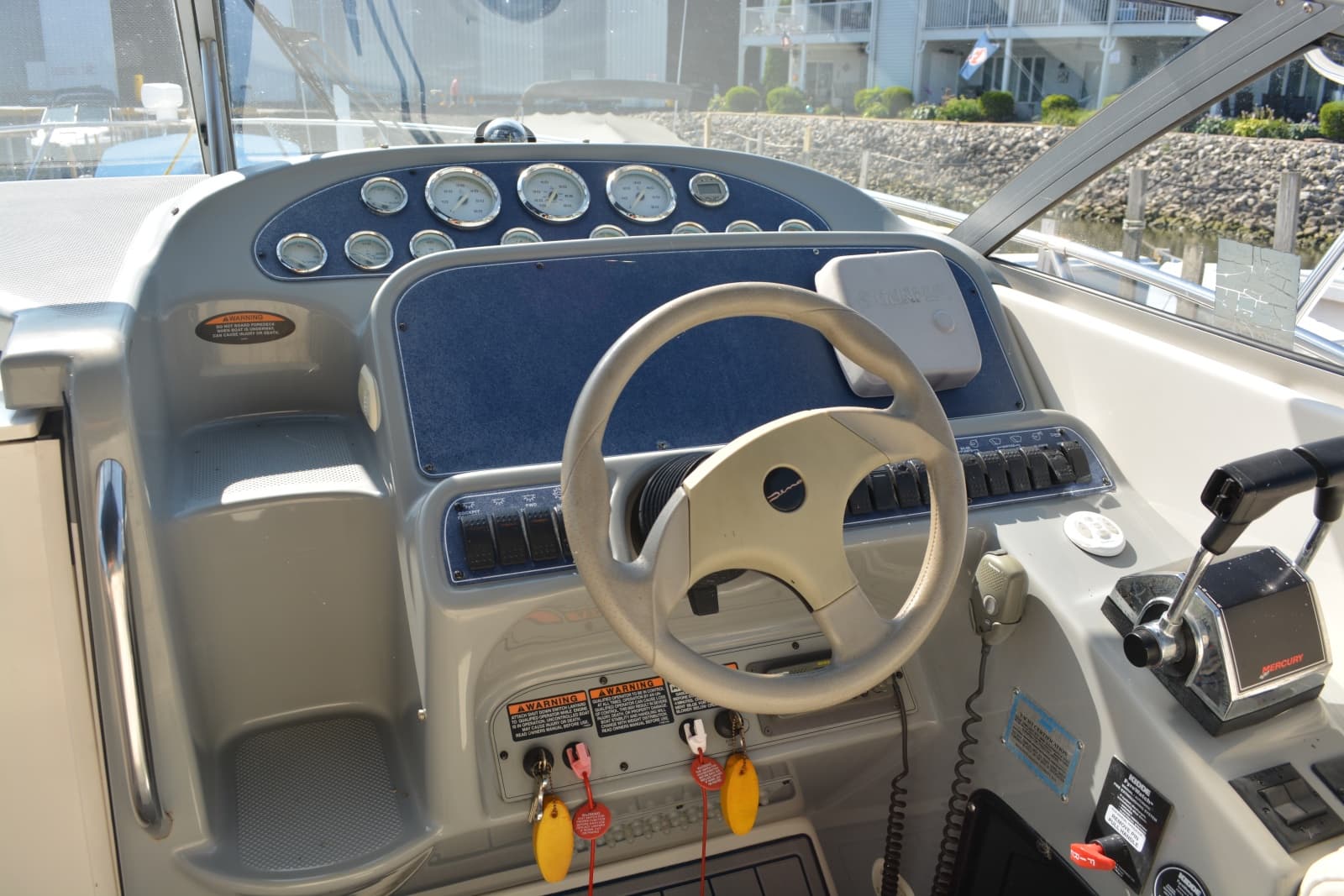 2004 Bayliner 305 - Photo 15