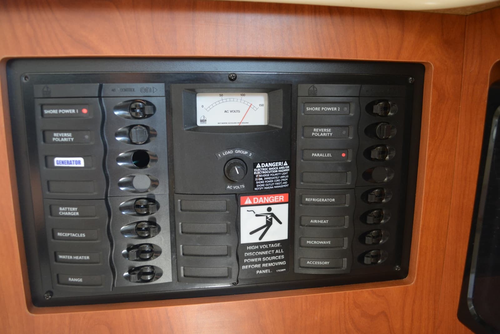 2004 Bayliner 305 - Photo 23