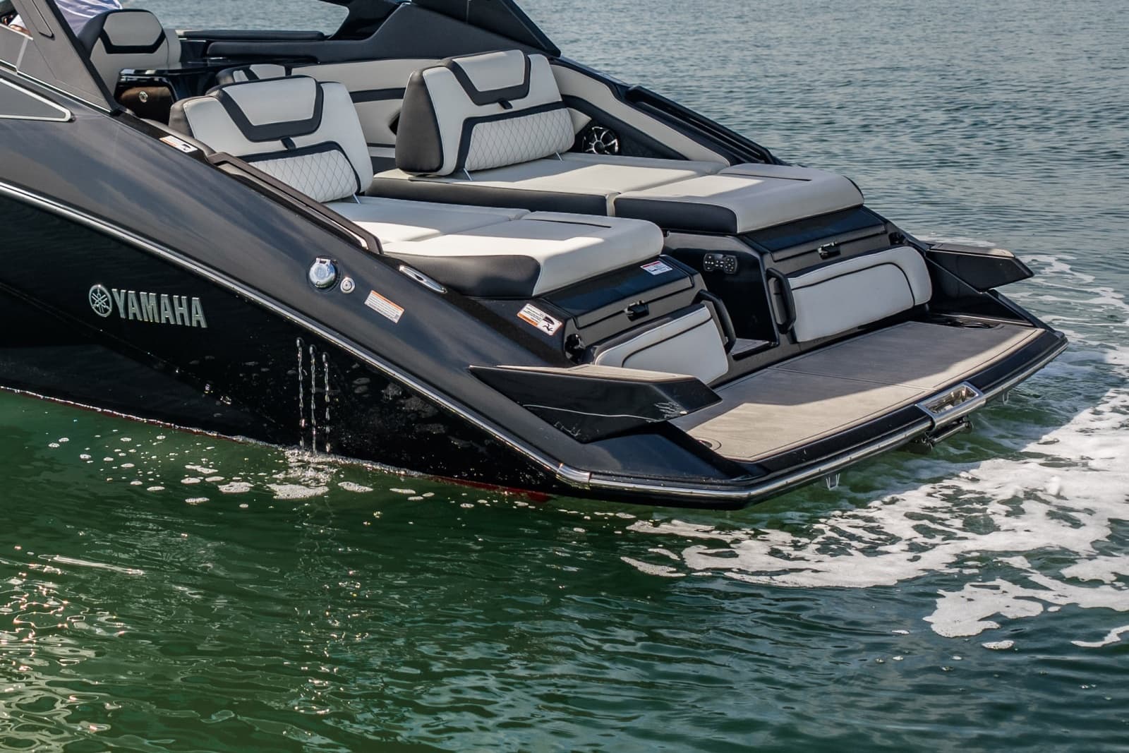 2025 Yamaha Boats 275SD - Photo 16