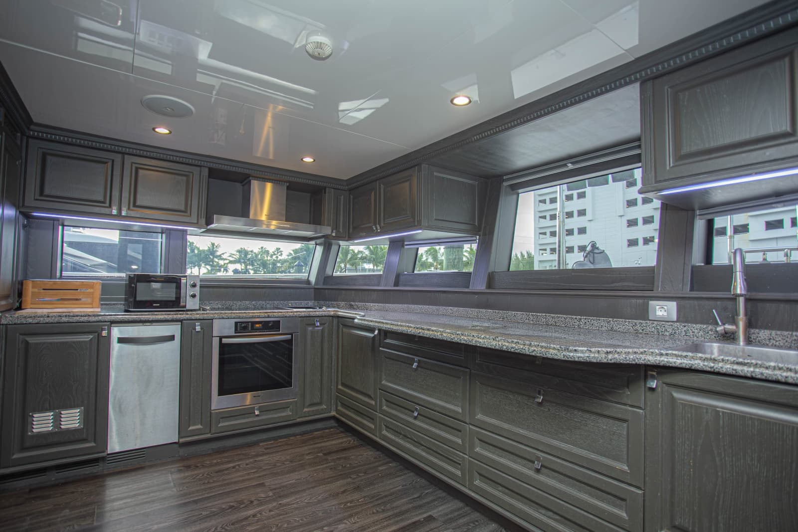 2014 Fifth Ocean Yachts Displacement Explorer - Photo 53
