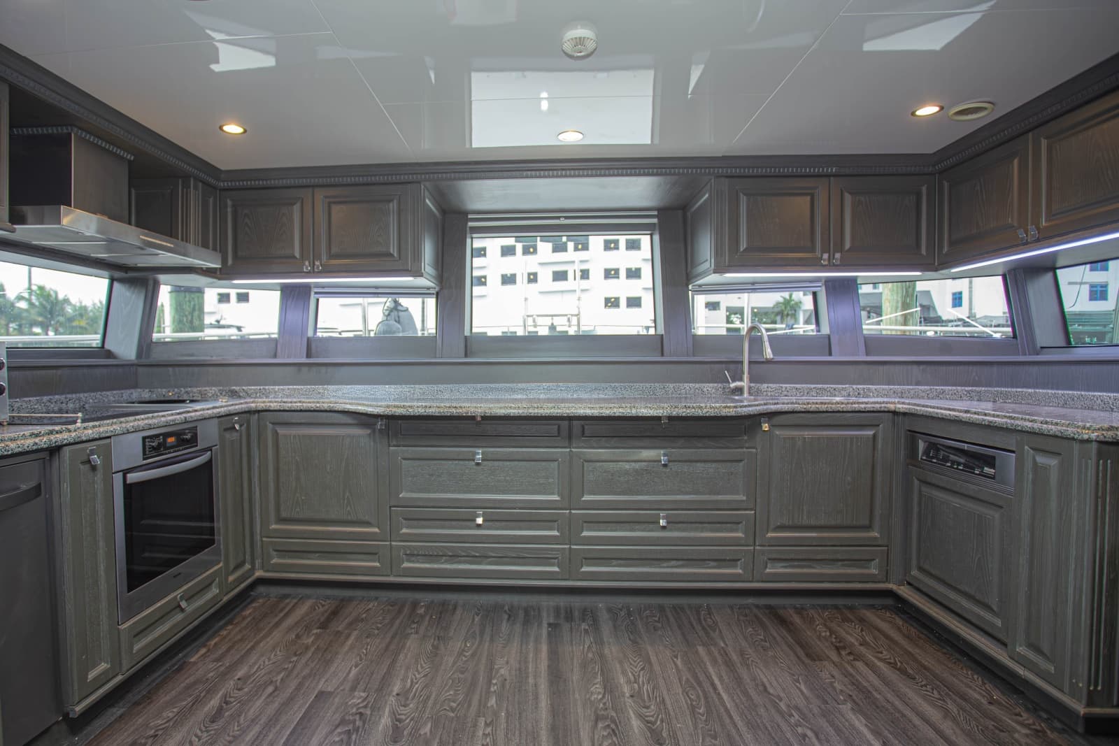 2014 Fifth Ocean Yachts Displacement Explorer - Photo 54