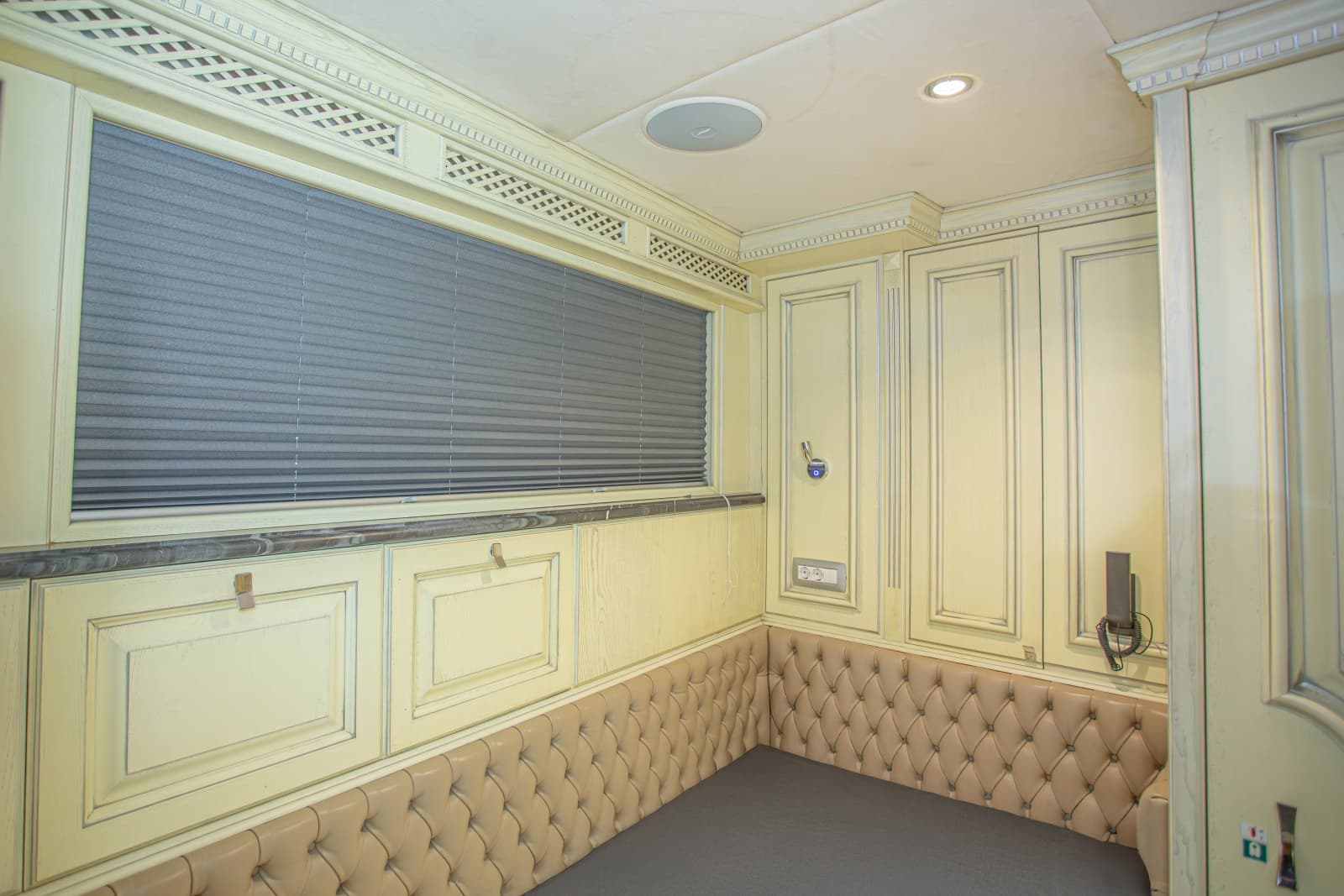 2014 Fifth Ocean Yachts Displacement Explorer - Photo 36