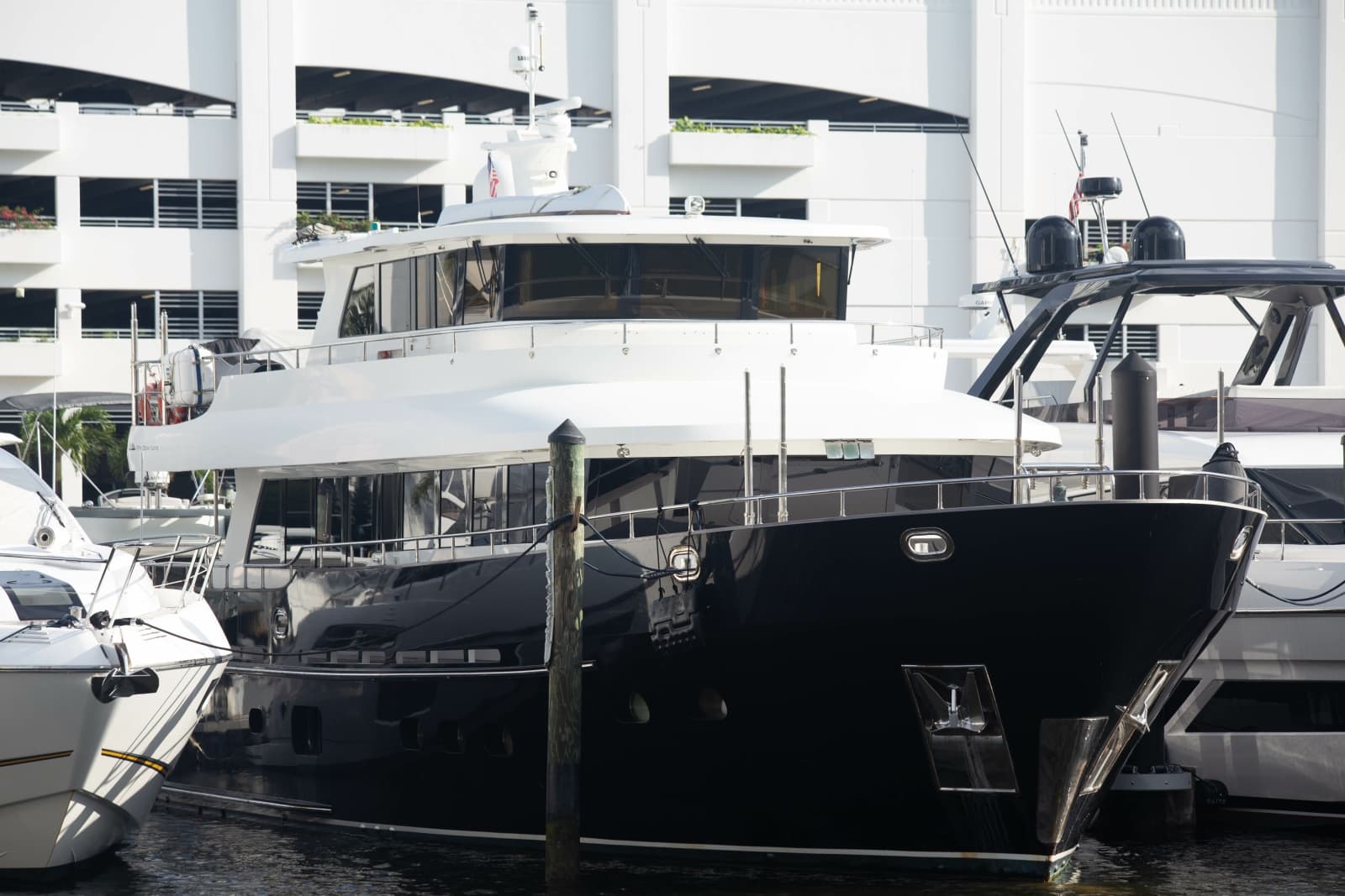 2014 Fifth Ocean Yachts Displacement Explorer - Photo 10