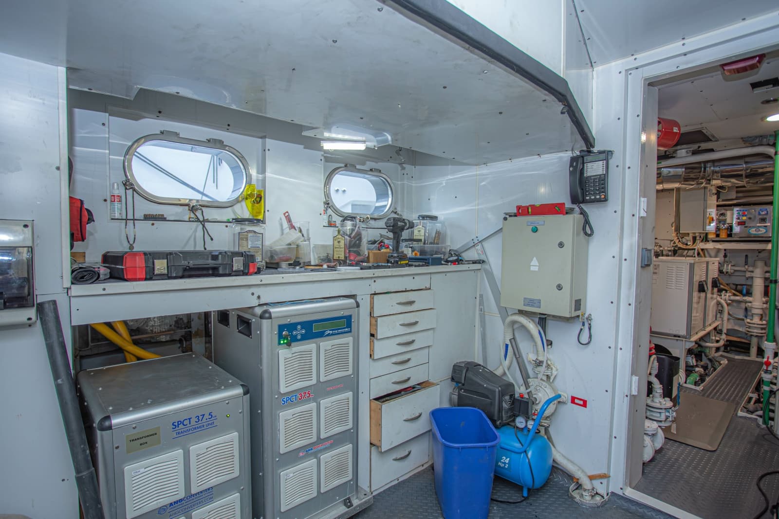2014 Fifth Ocean Yachts Displacement Explorer - Photo 81