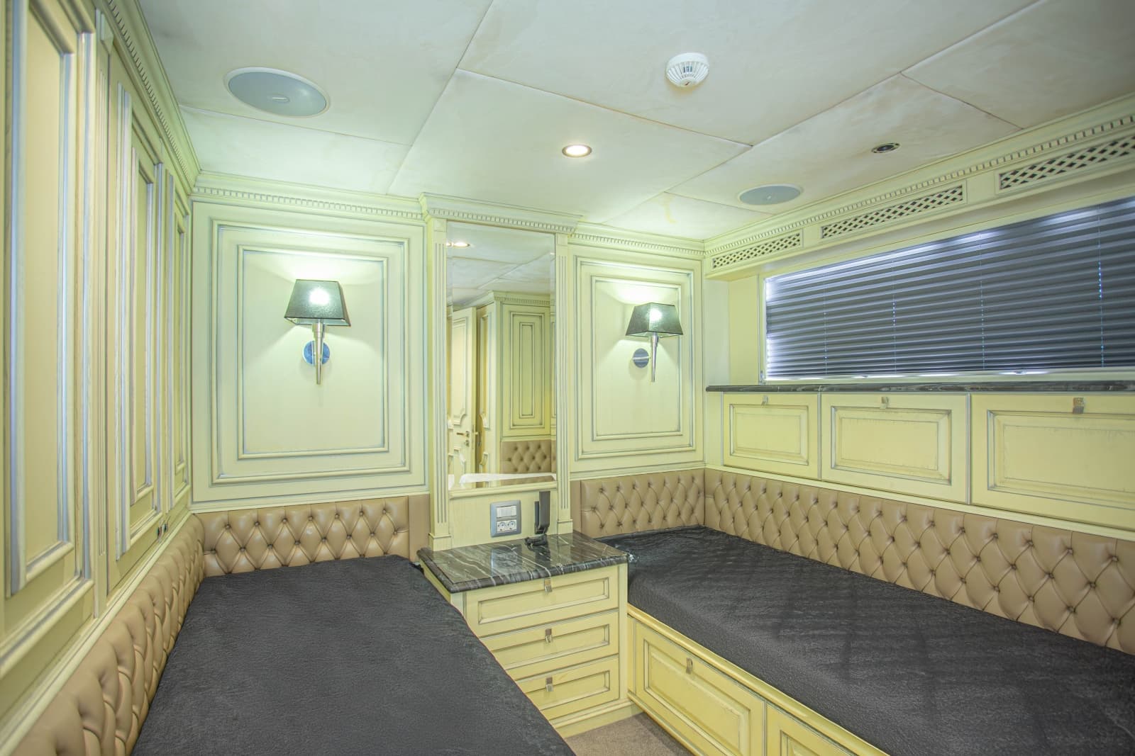 2014 Fifth Ocean Yachts Displacement Explorer - Photo 32