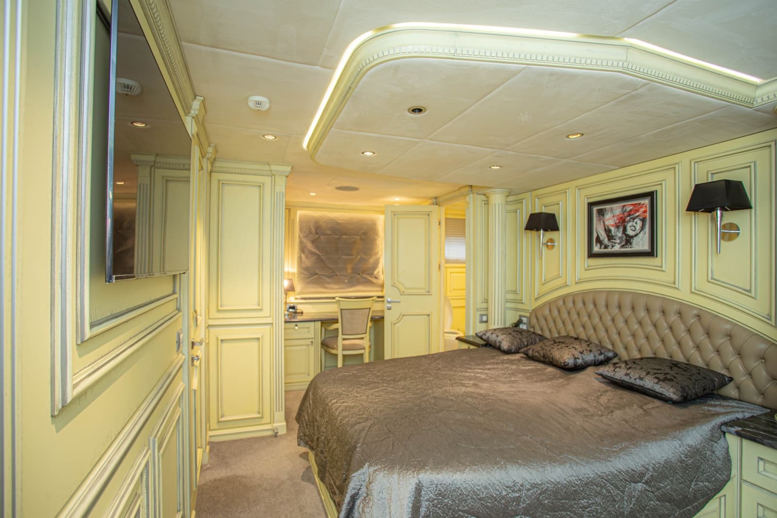 2014 Fifth Ocean Yachts Displacement Explorer - Photo 22