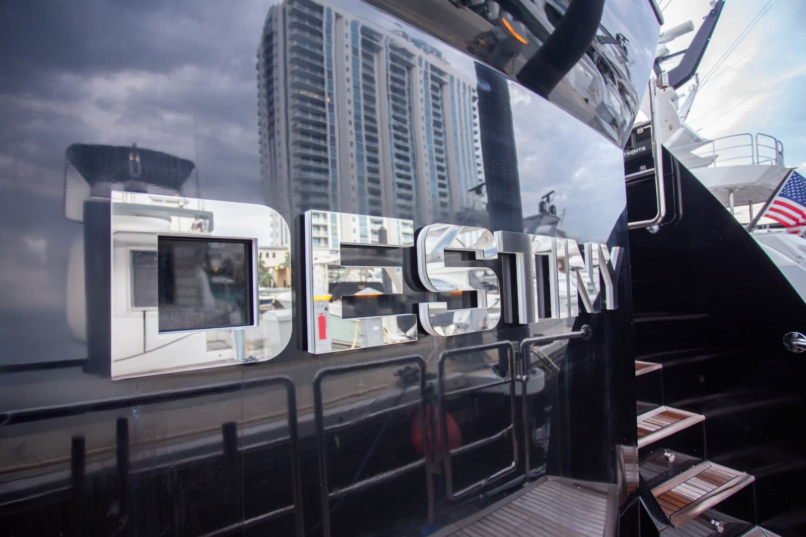 2014 Fifth Ocean Yachts Displacement Explorer - Photo 13
