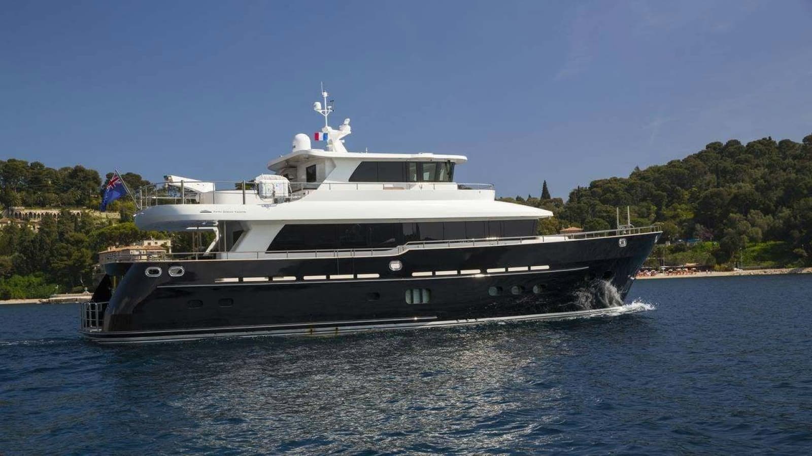 2014 Fifth Ocean Yachts Displacement Explorer - Photo 3