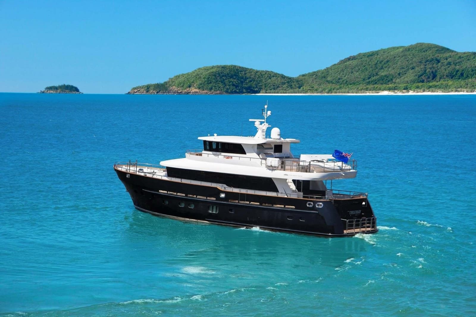 2014 Fifth Ocean Yachts Displacement Explorer - Photo 6