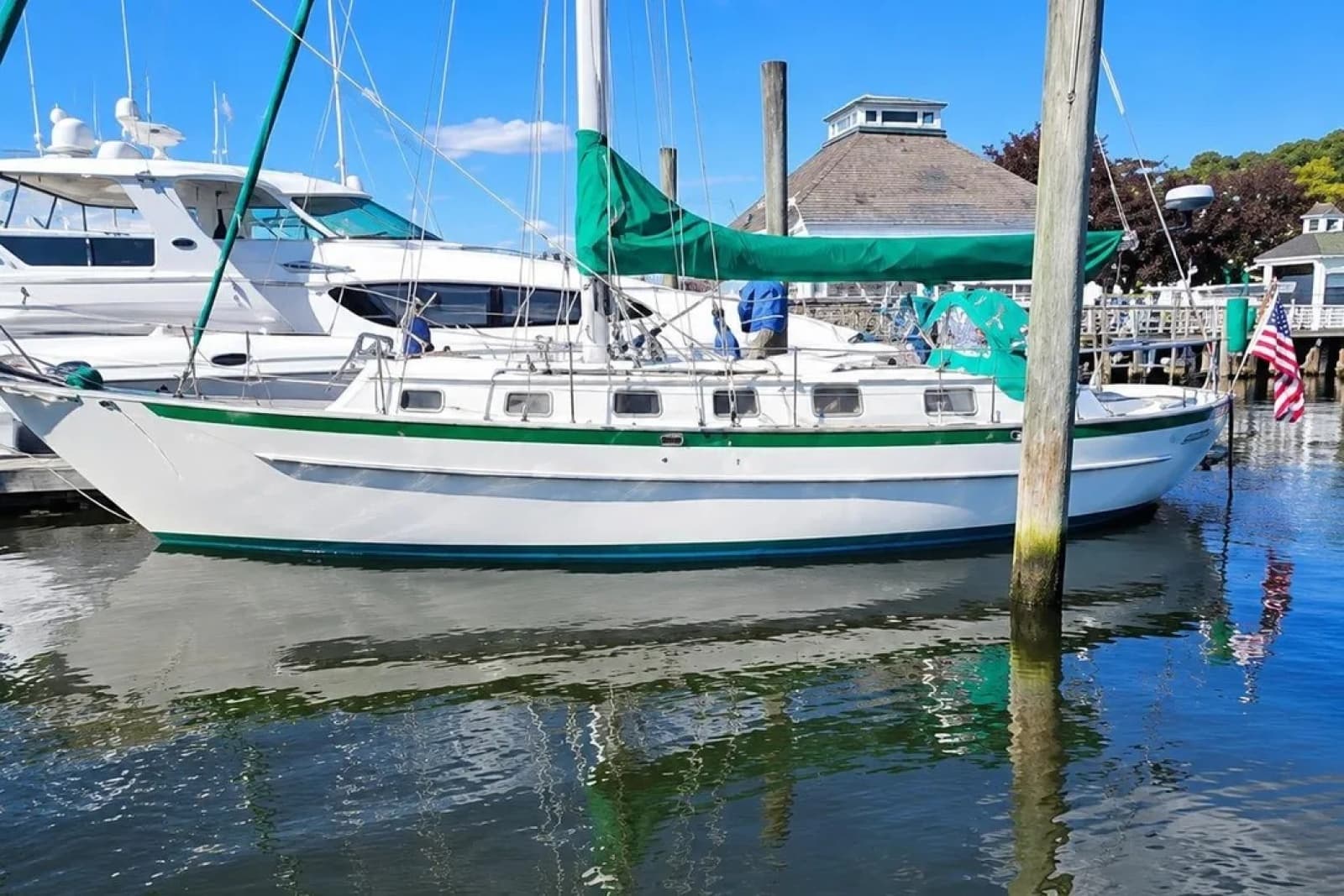 1986 Pacific Seacraft  - Photo 1