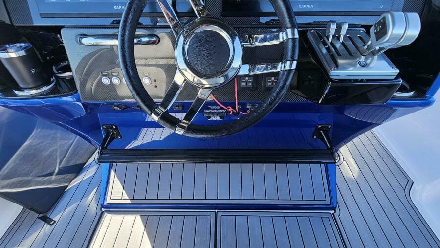 2024 Nor-Tech 390 Sport Center Console - Photo 30