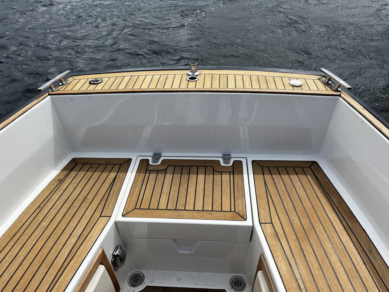2013 AdmiralsTender C28 - Photo 22