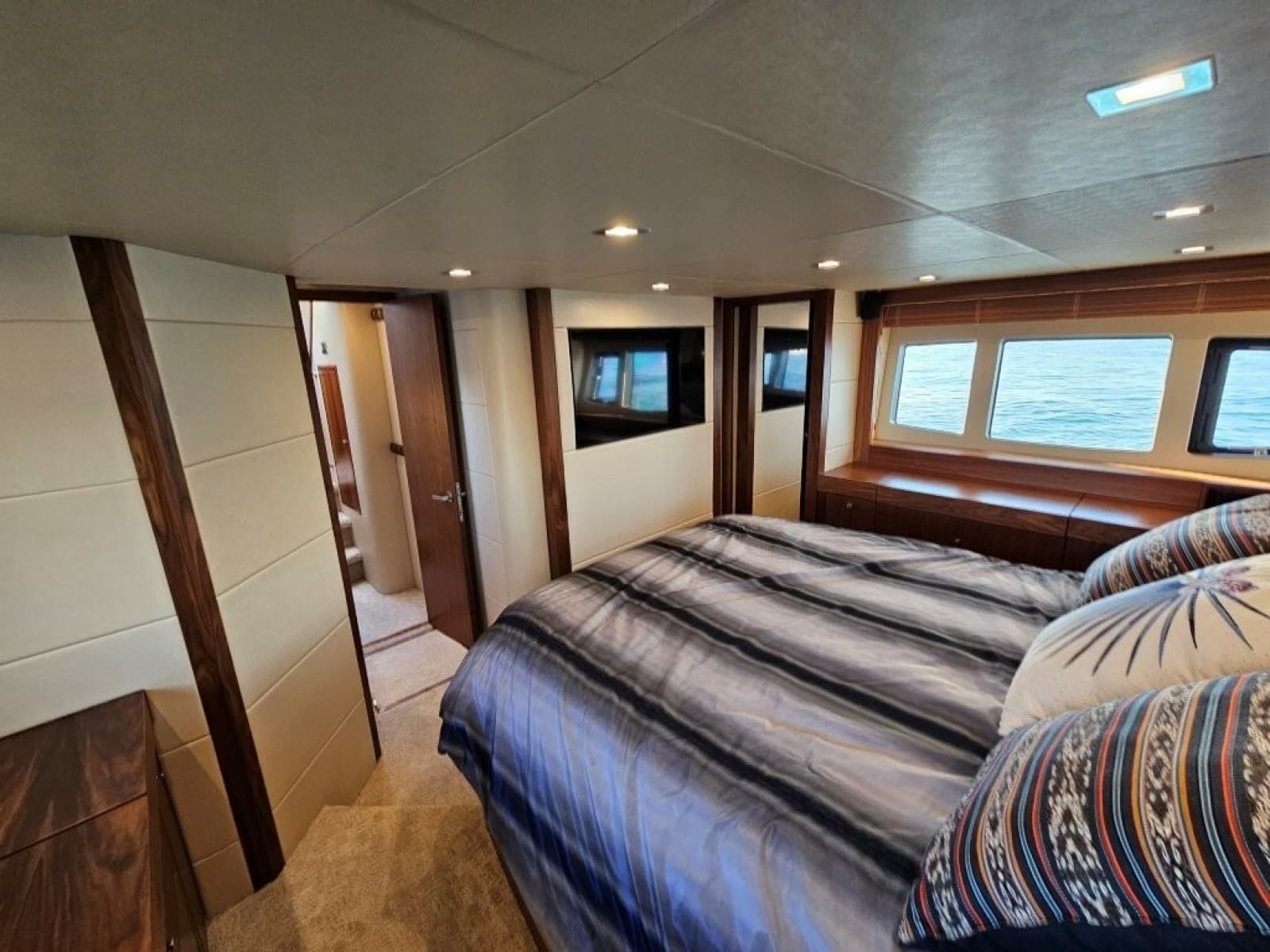 2014 Sunseeker 60 Predator - Photo 49