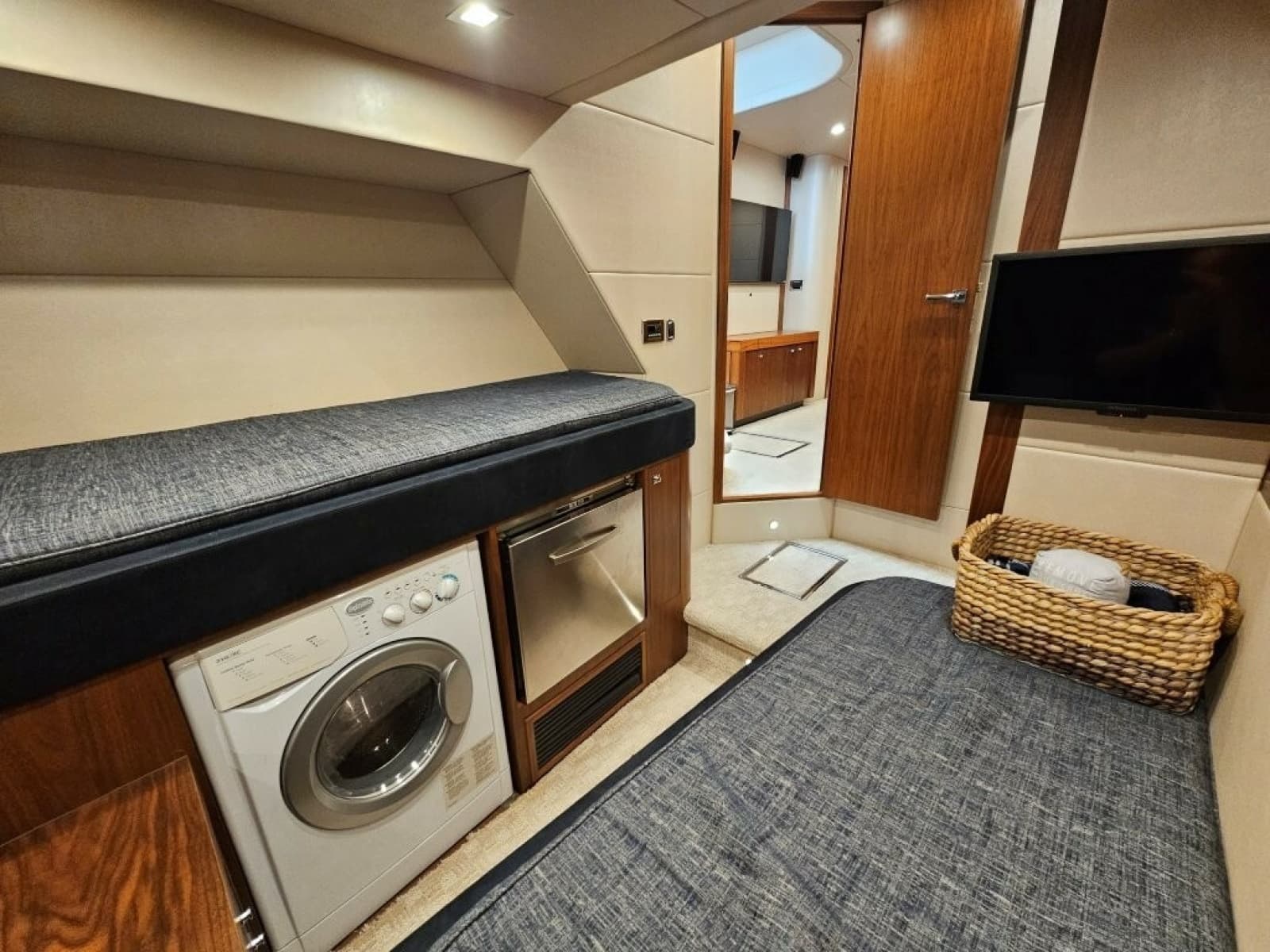 2014 Sunseeker 60 Predator - Photo 42