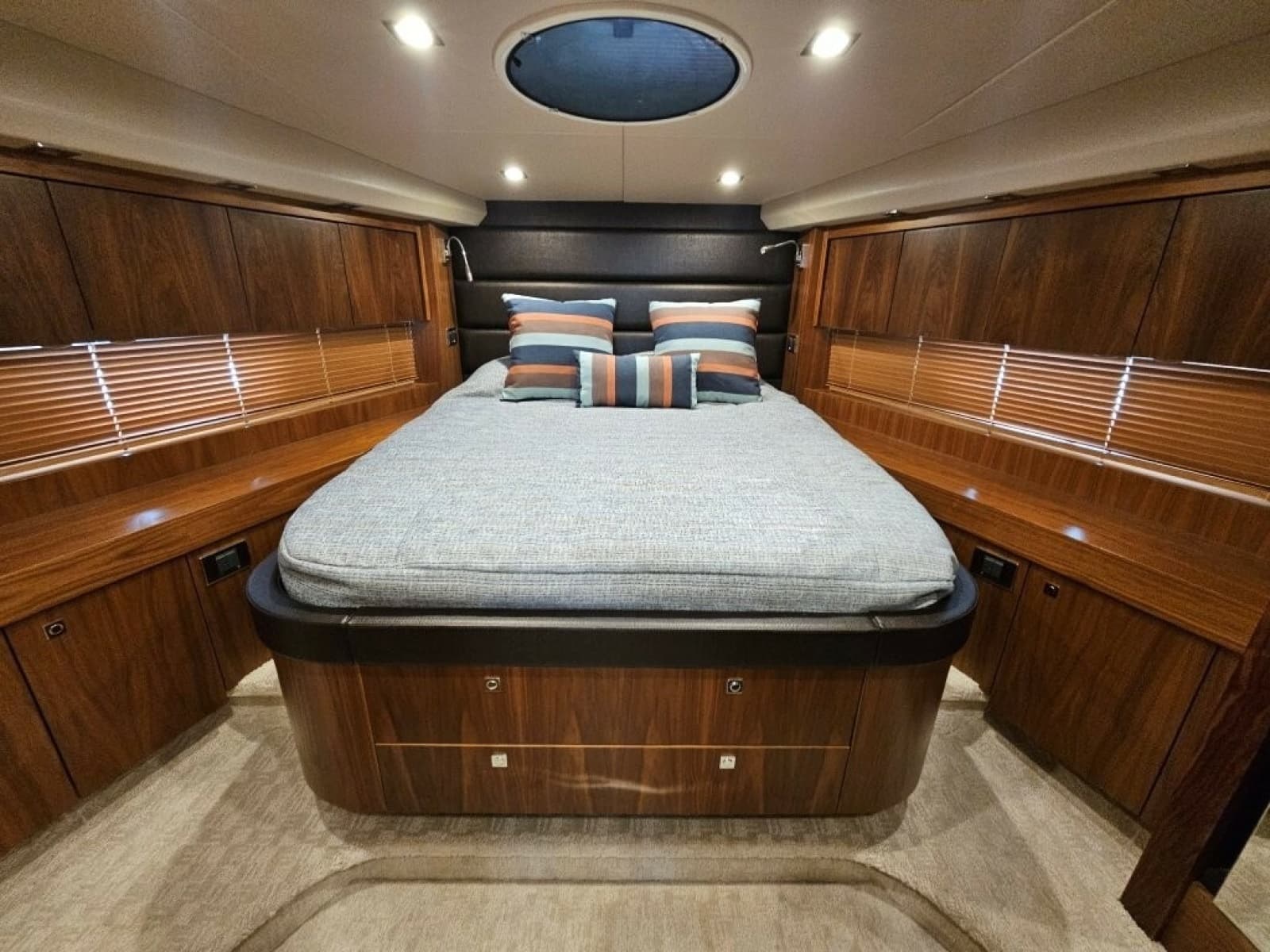 2014 Sunseeker 60 Predator - Photo 34