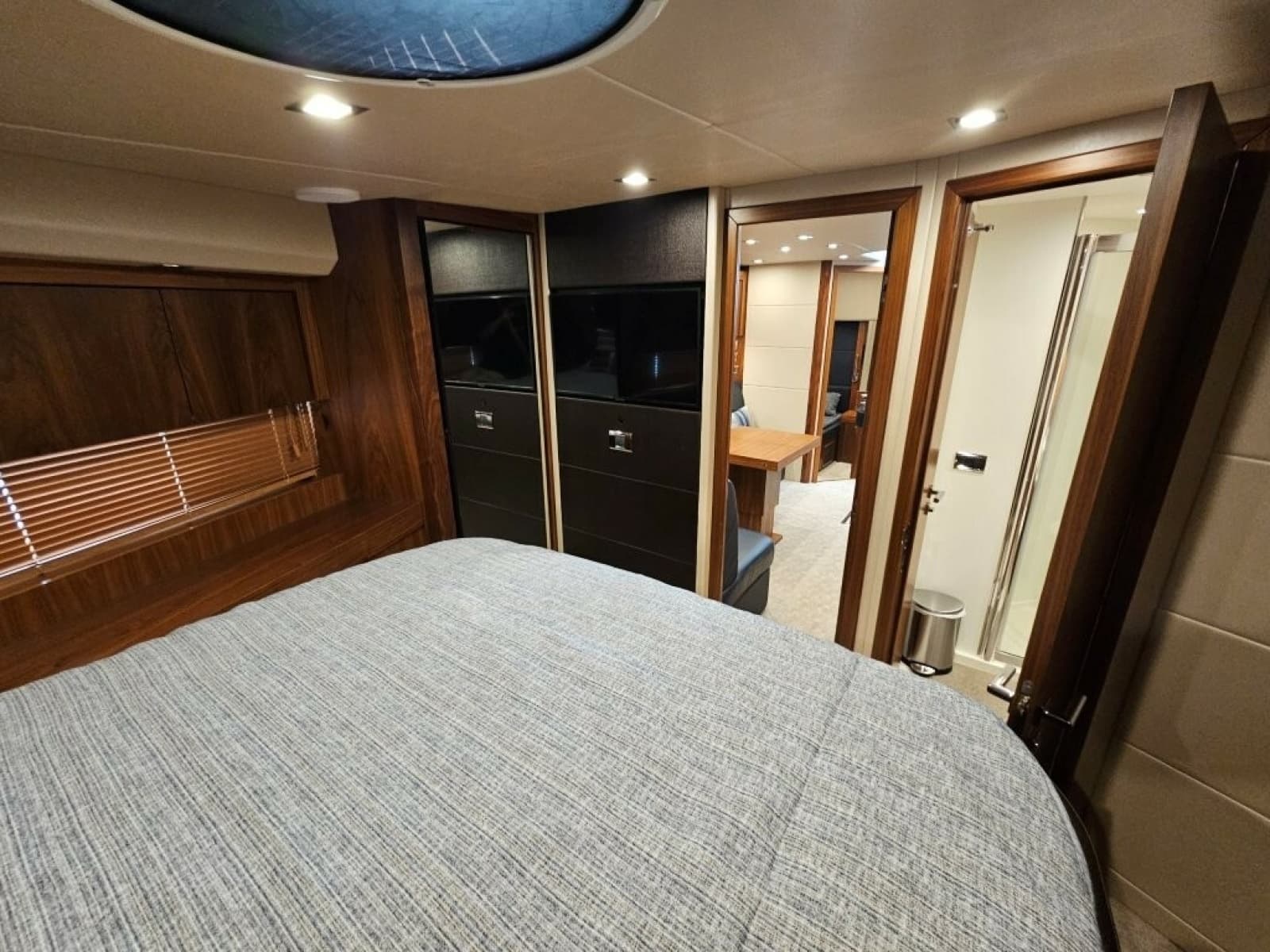 2014 Sunseeker 60 Predator - Photo 36