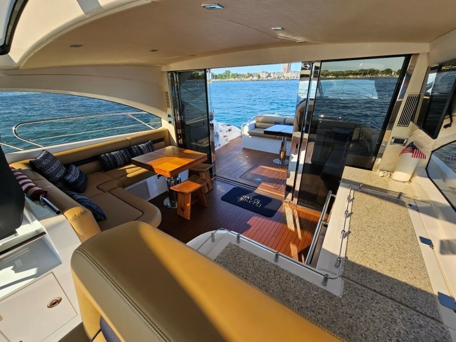 2014 Sunseeker 60 Predator - Photo 23