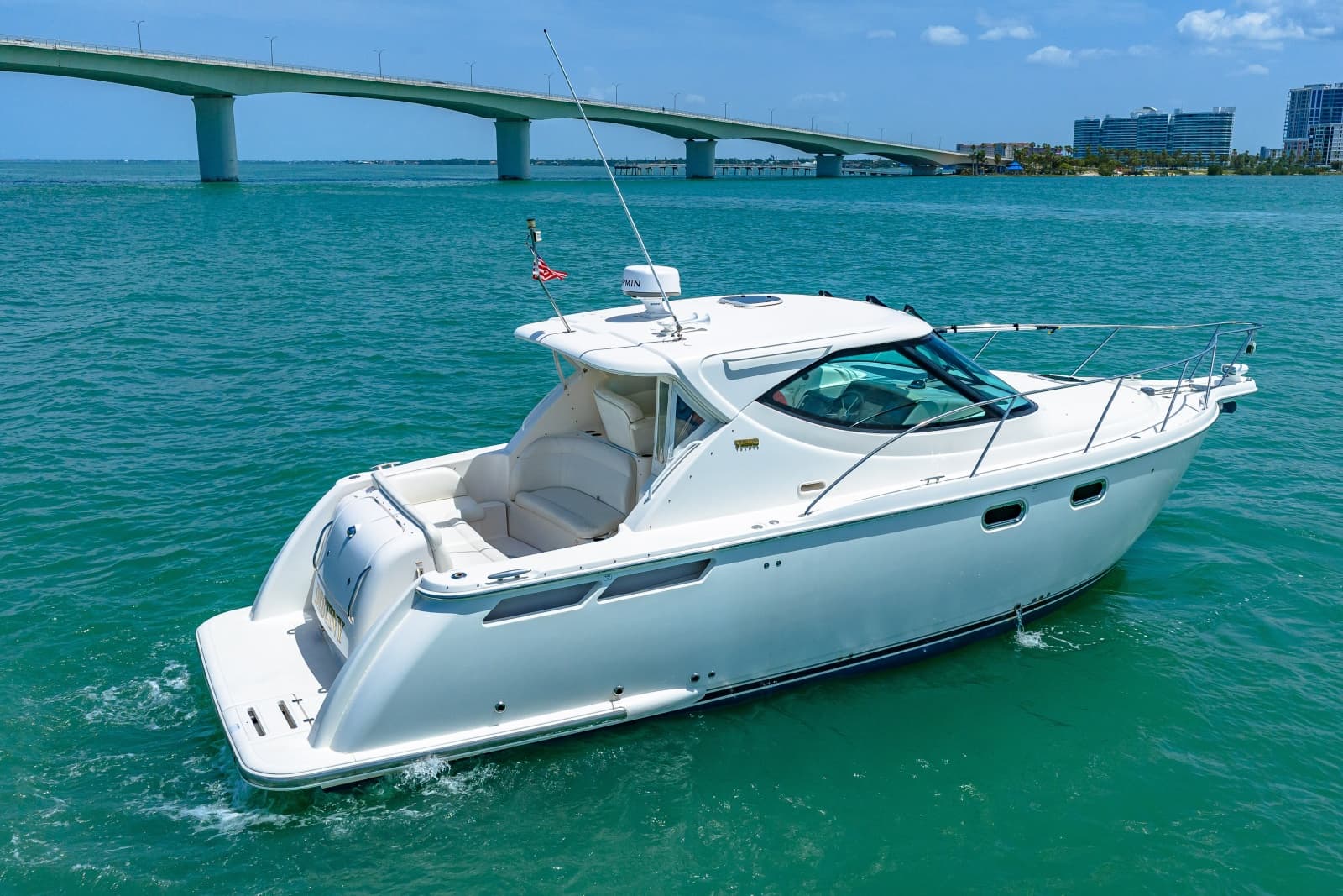2011 Tiara Yachts 3500 Sivran LE - Photo 15