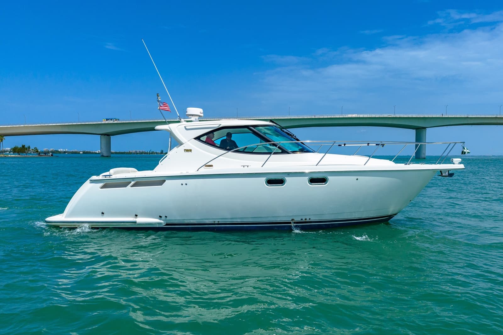 2011 Tiara Yachts 3500 Sivran LE - Photo 8