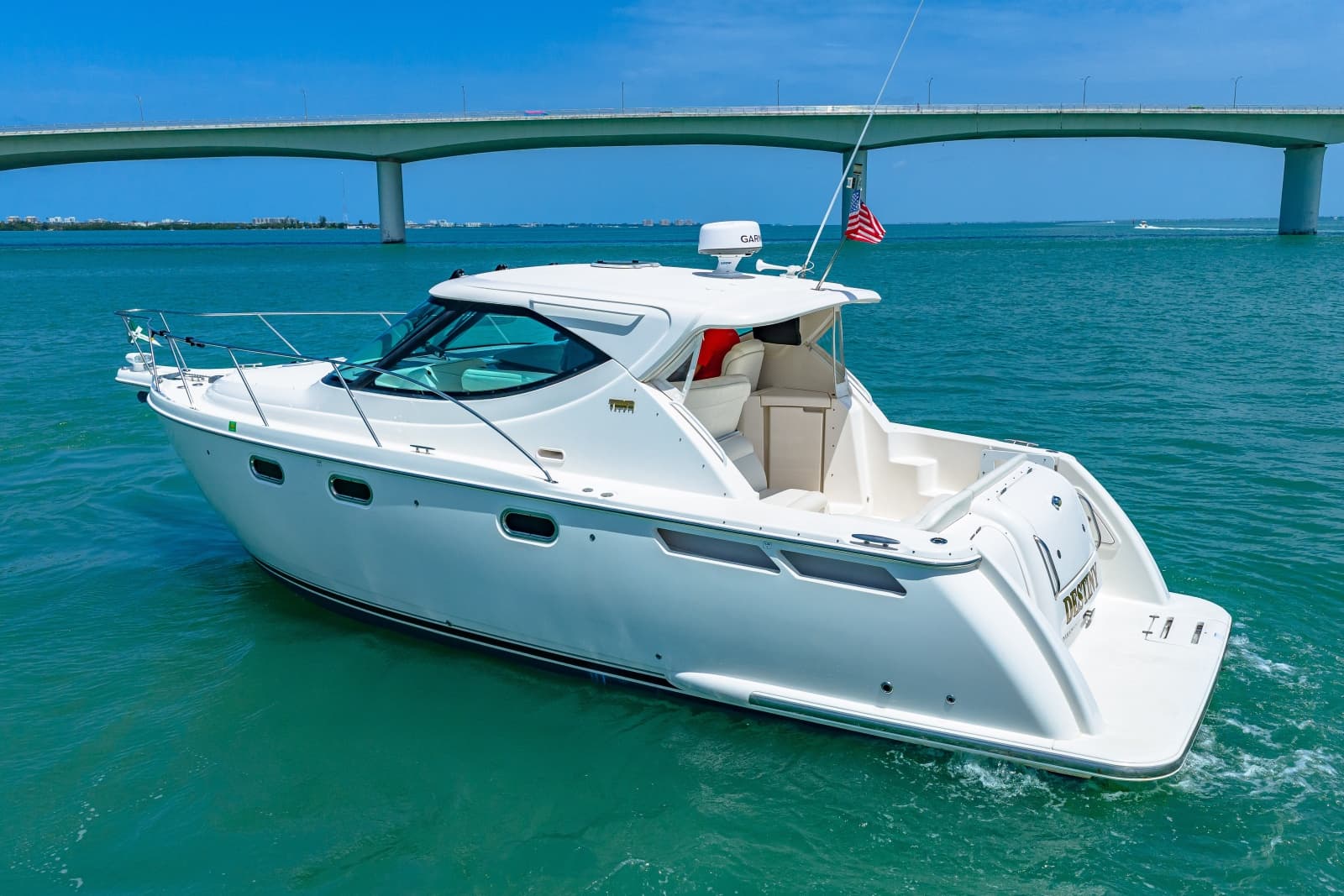 2011 Tiara Yachts 3500 Sivran LE - Photo 20