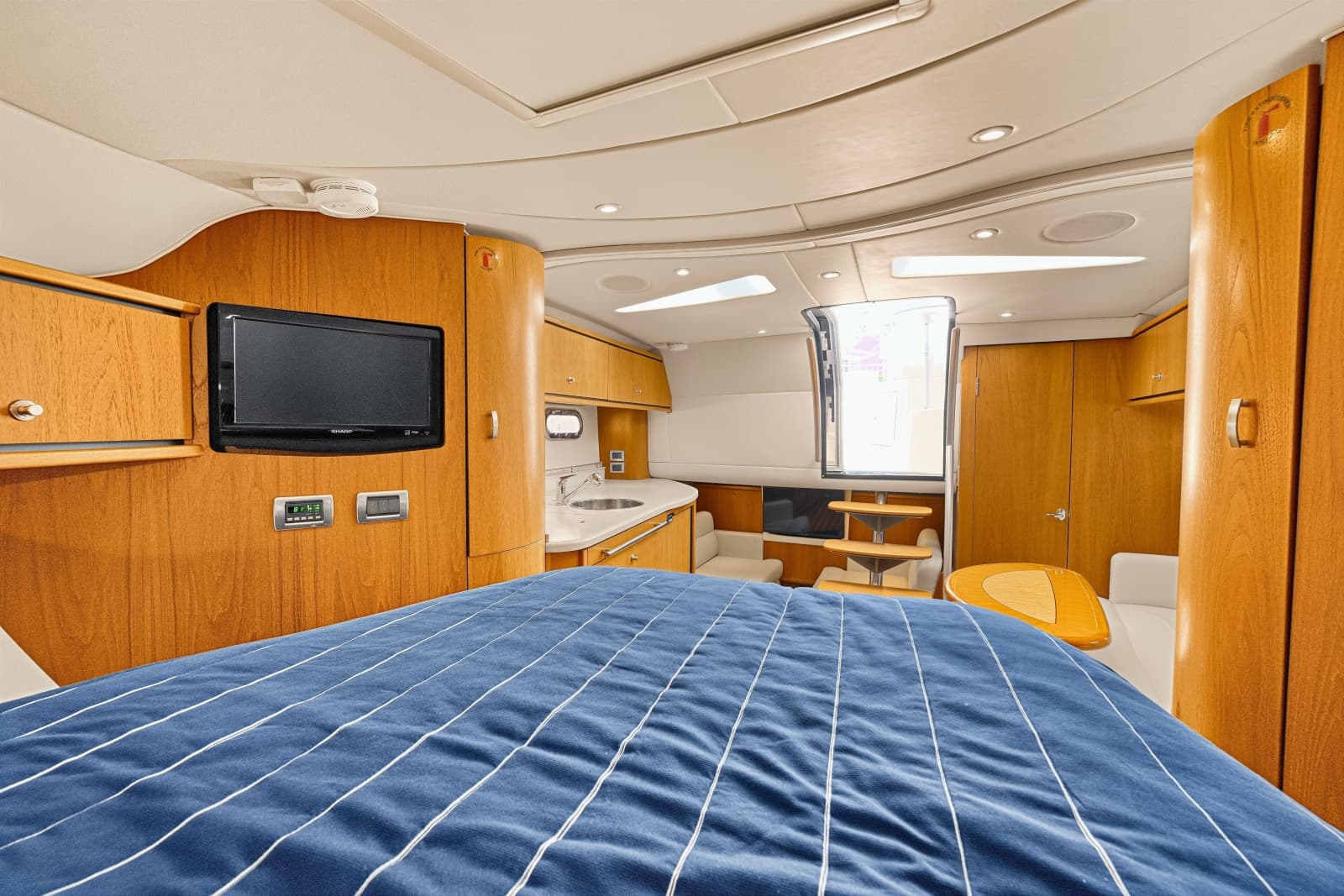 2011 Tiara Yachts 3500 Sivran LE - Photo 75