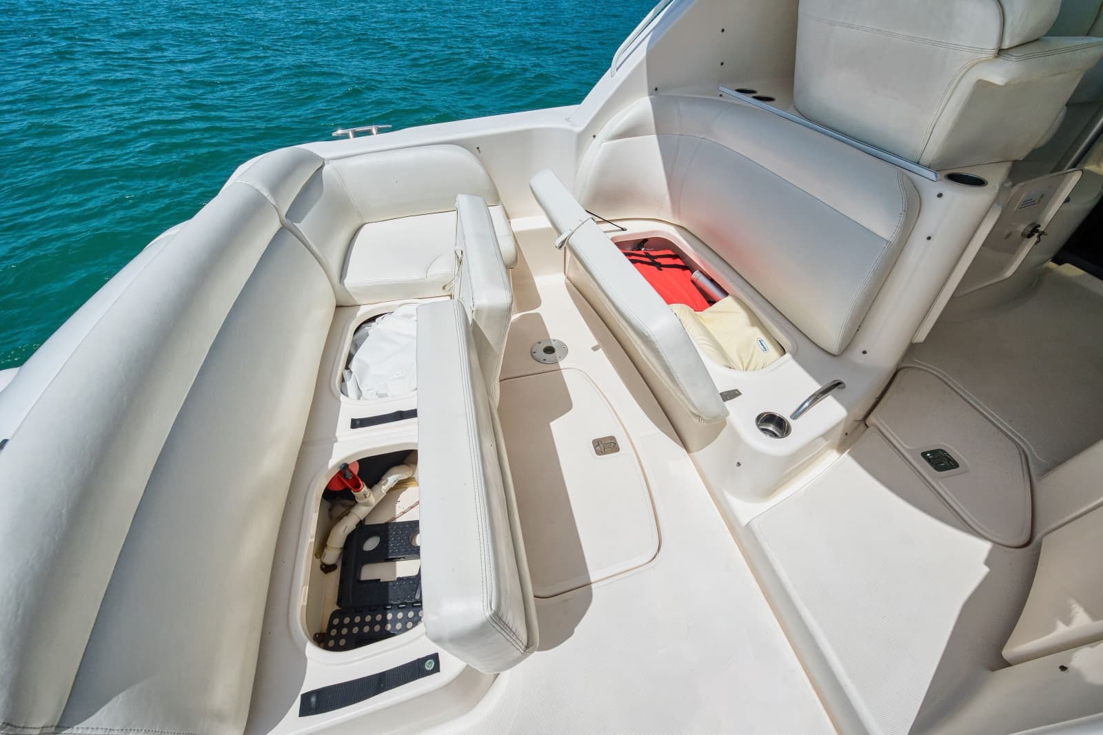 2011 Tiara Yachts 3500 Sivran LE - Photo 61