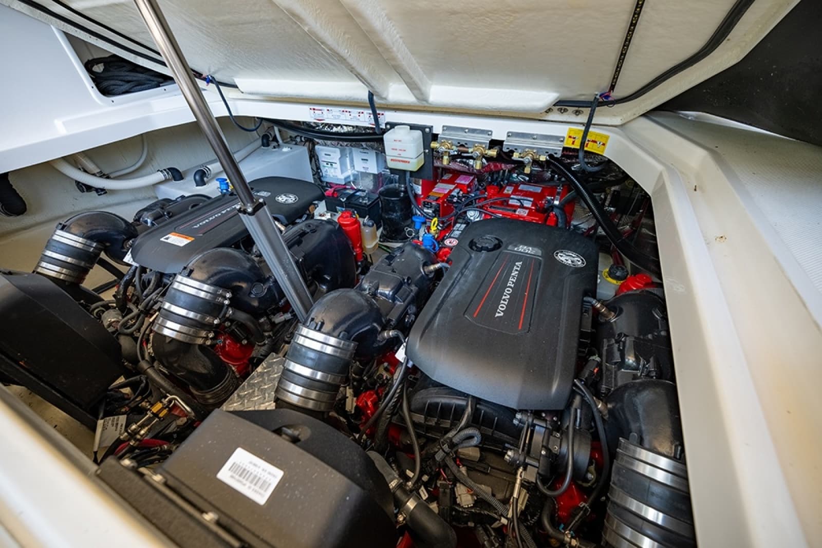 2019 Regal 35 Sport Coupe - Photo 40