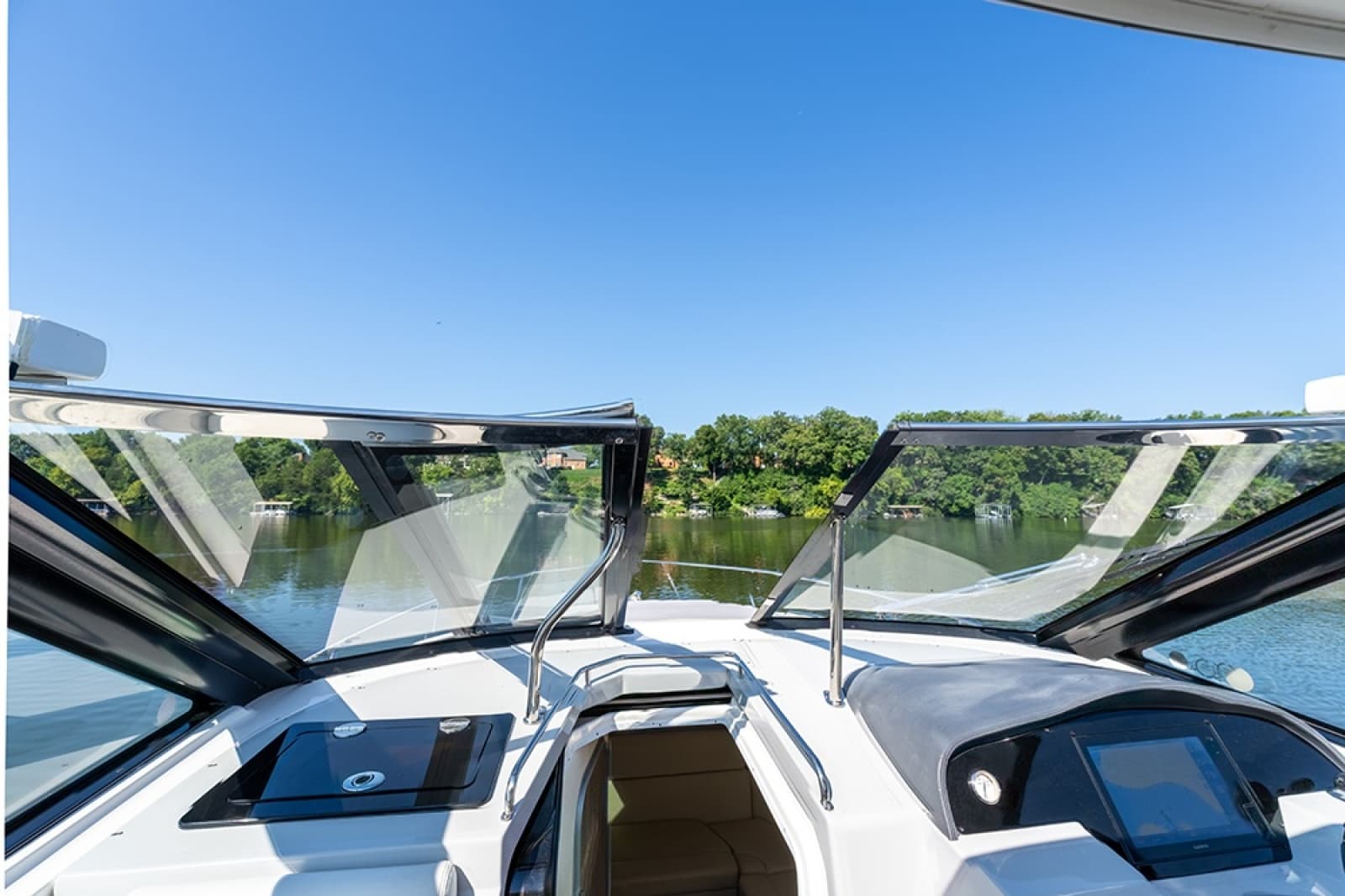 2019 Regal 35 Sport Coupe - Photo 29