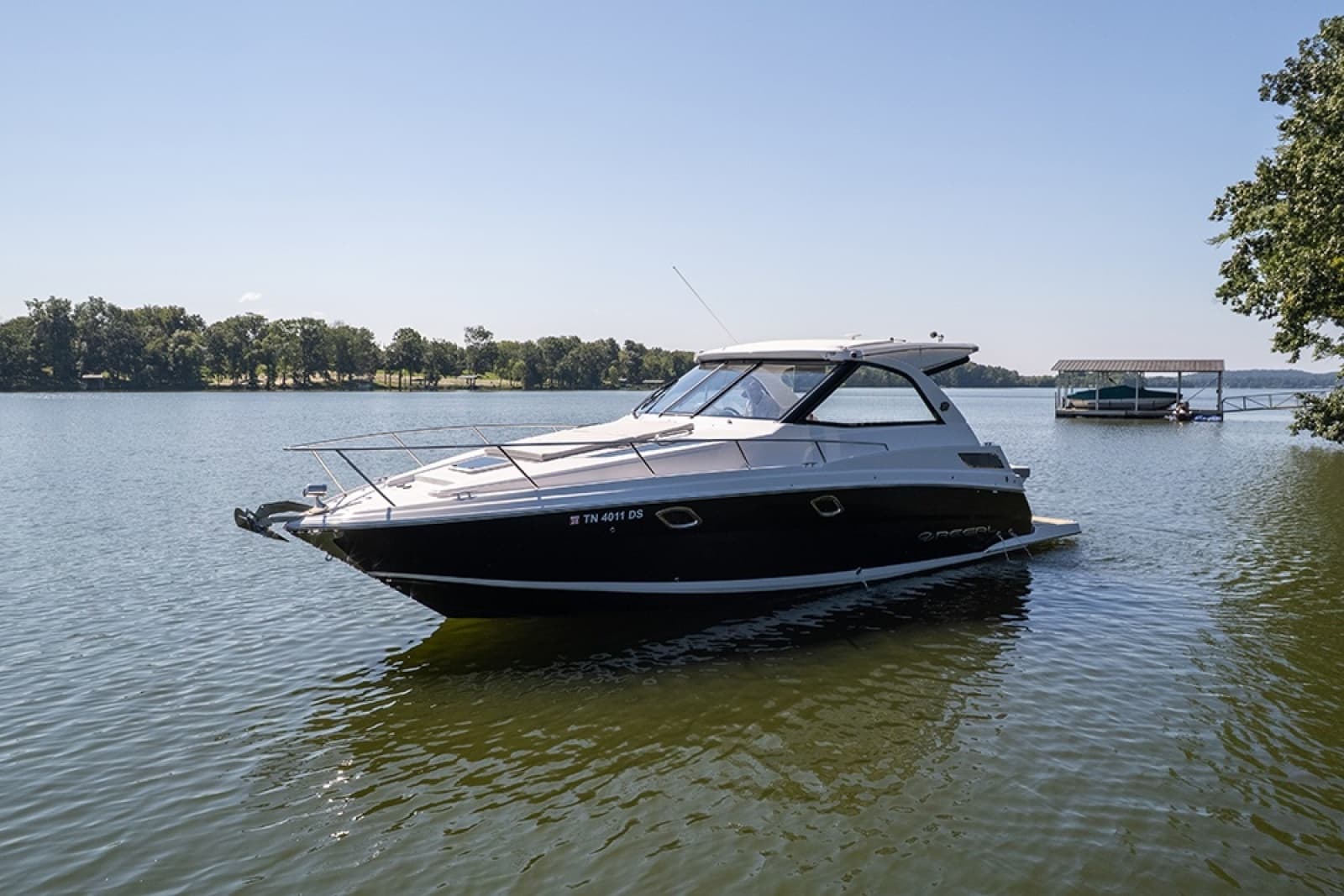 2019 Regal 35 Sport Coupe - Photo 3