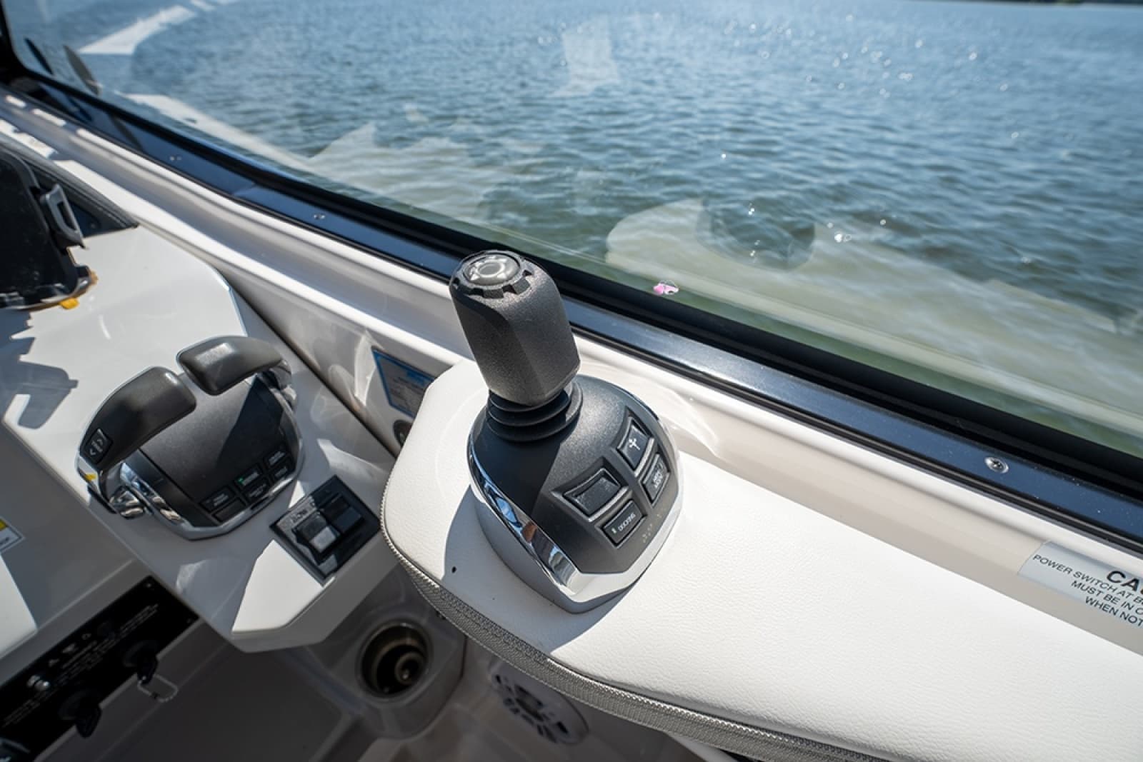 2019 Regal 35 Sport Coupe - Photo 26