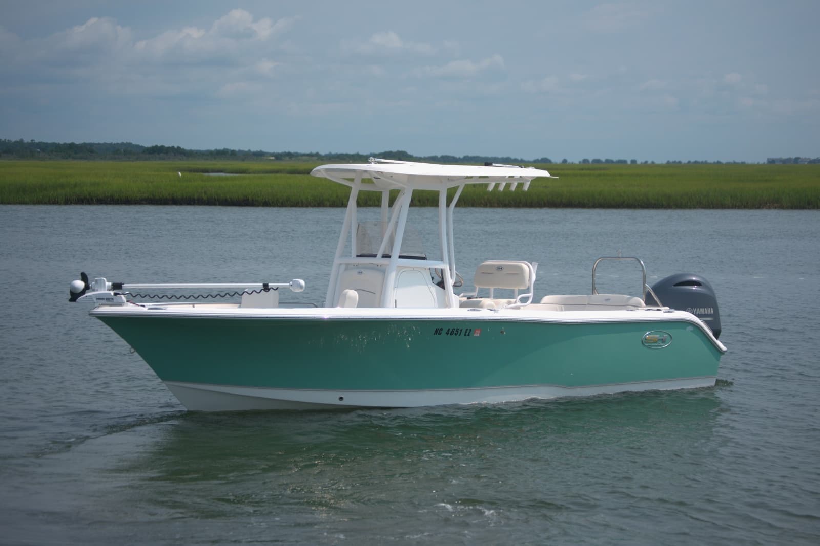 2023 Sea Hunt Ultra 234 - Photo 5