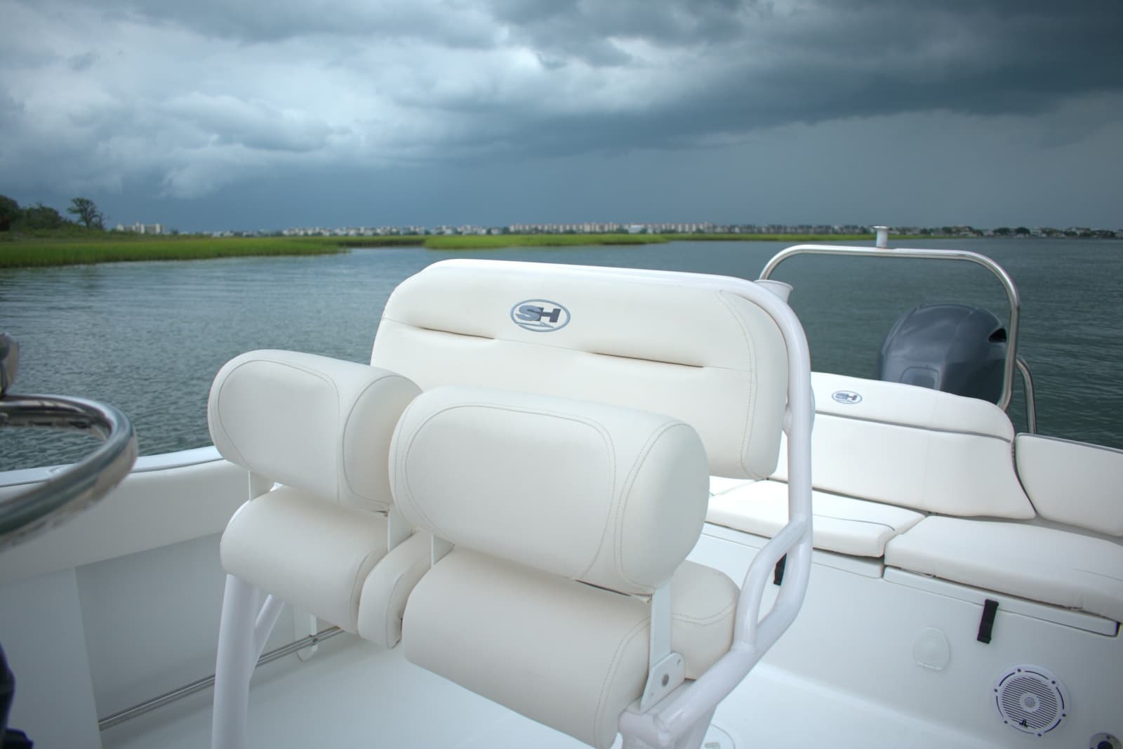 2023 Sea Hunt Ultra 234 - Photo 14