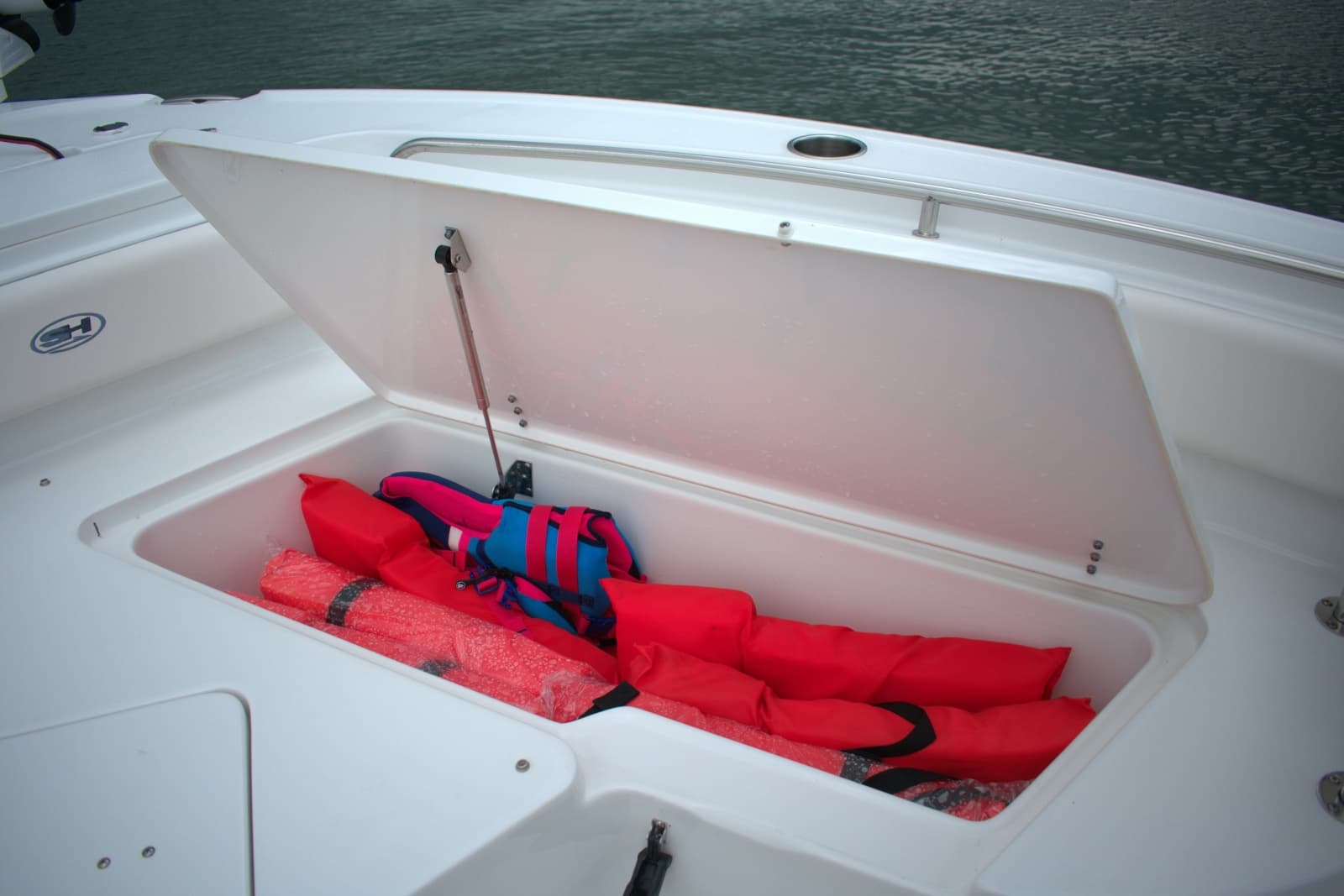 2023 Sea Hunt Ultra 234 - Photo 13