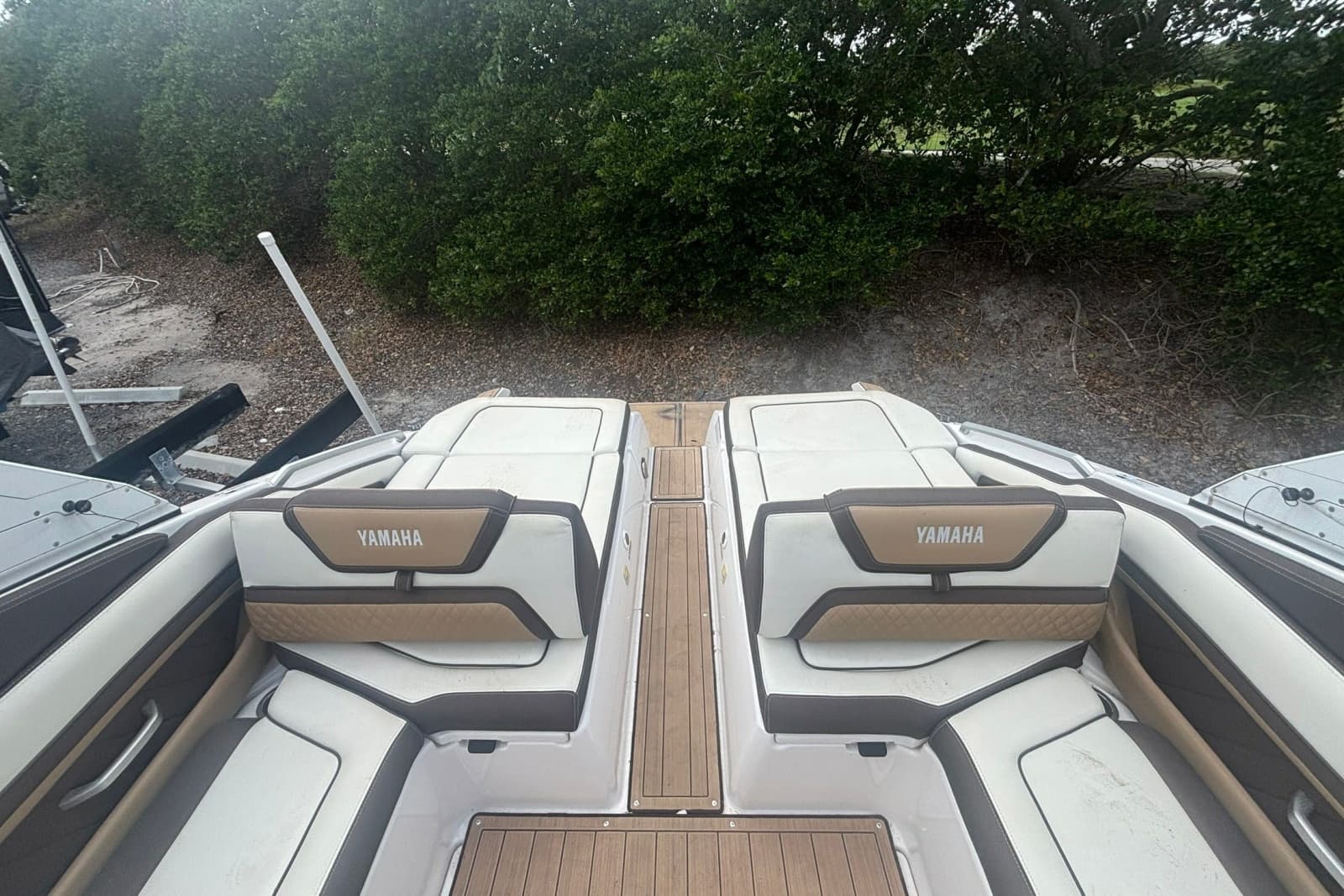 2021 Yamaha Boats 275SE - Photo 10